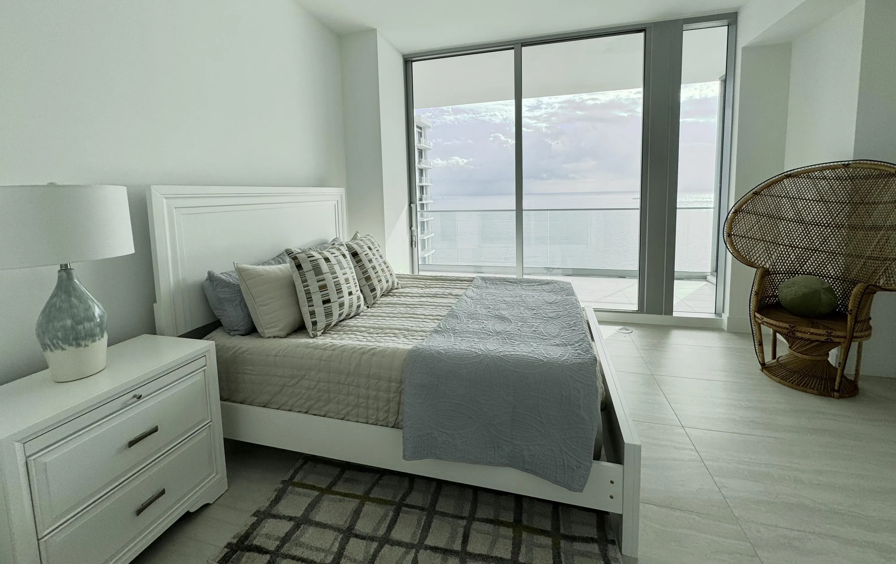 153 N Seabreeze Boulevard #2401-S