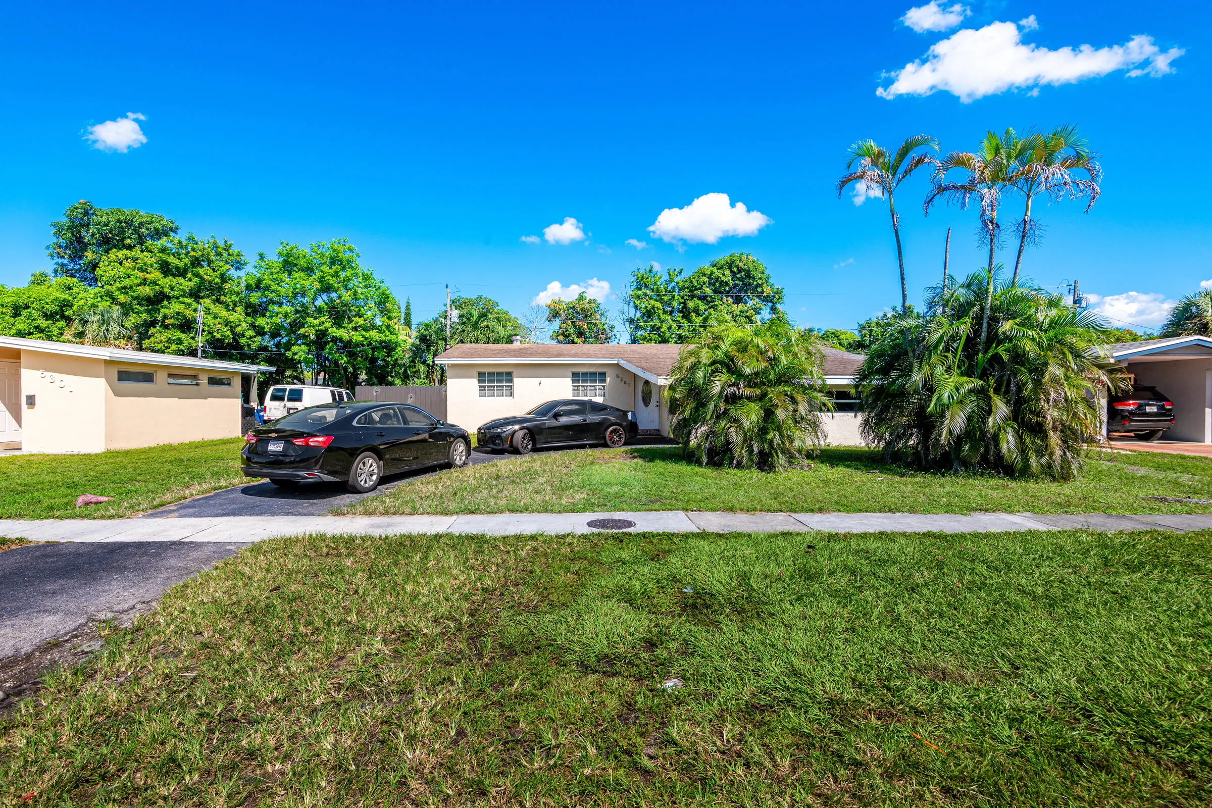 5261 NW 11th Street