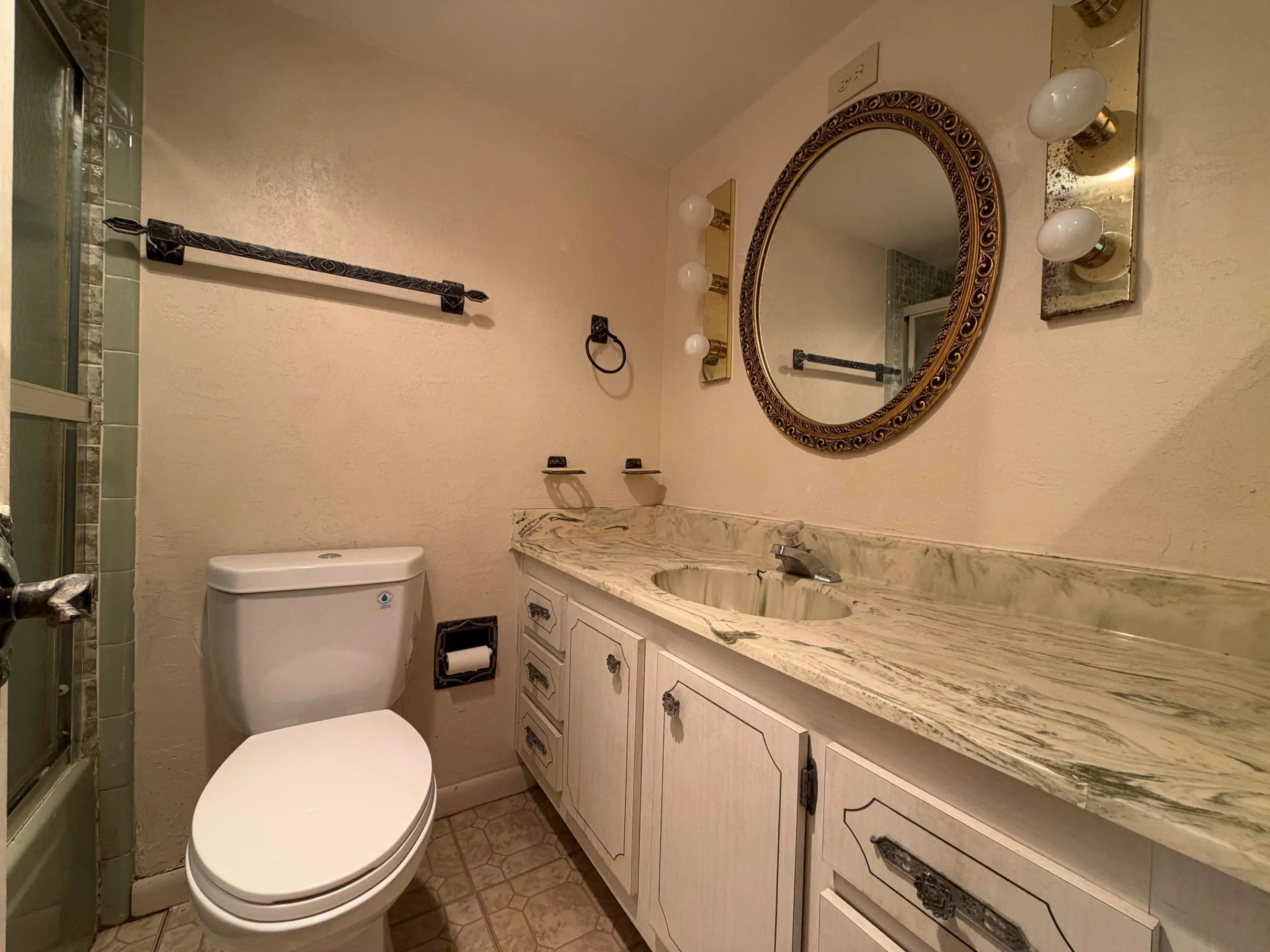7333 W SUNRISE Boulevard #7333