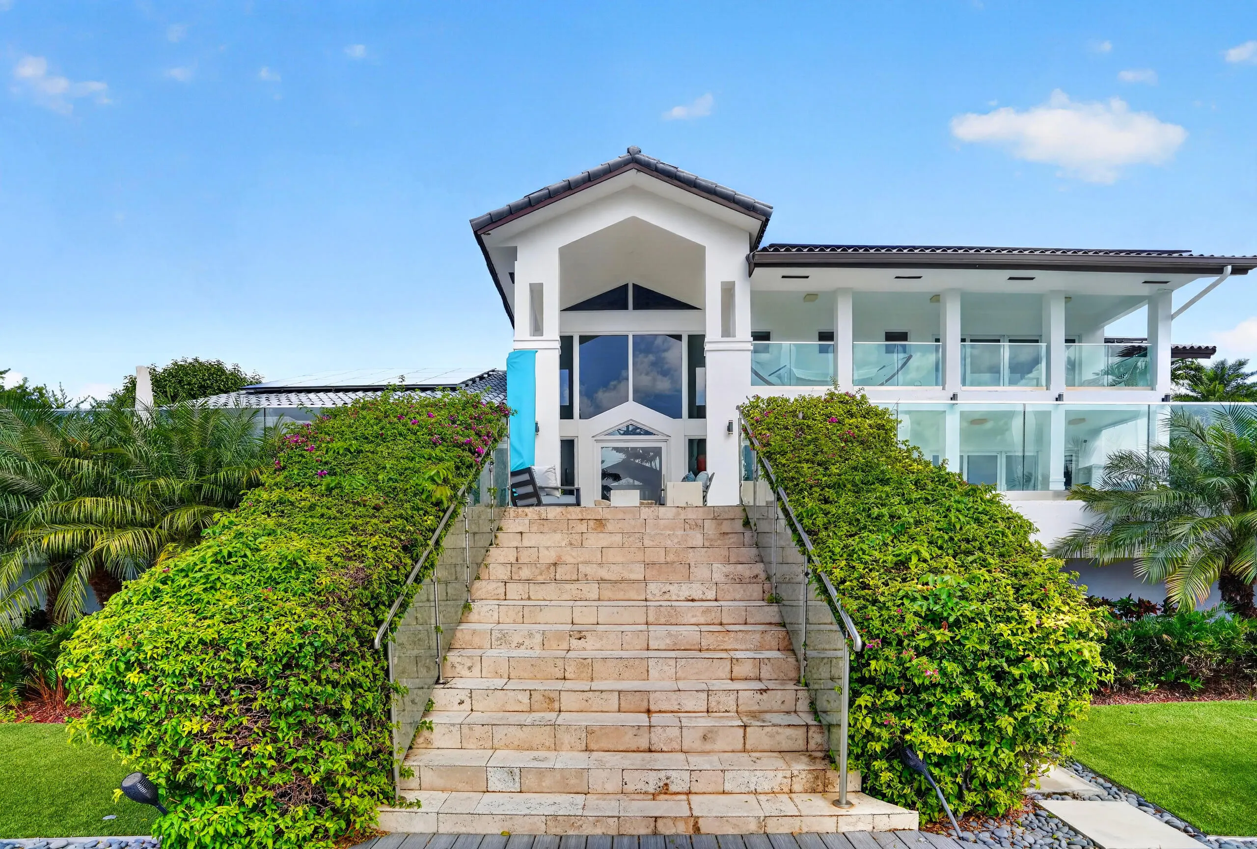 1080 San Pedro Avenue