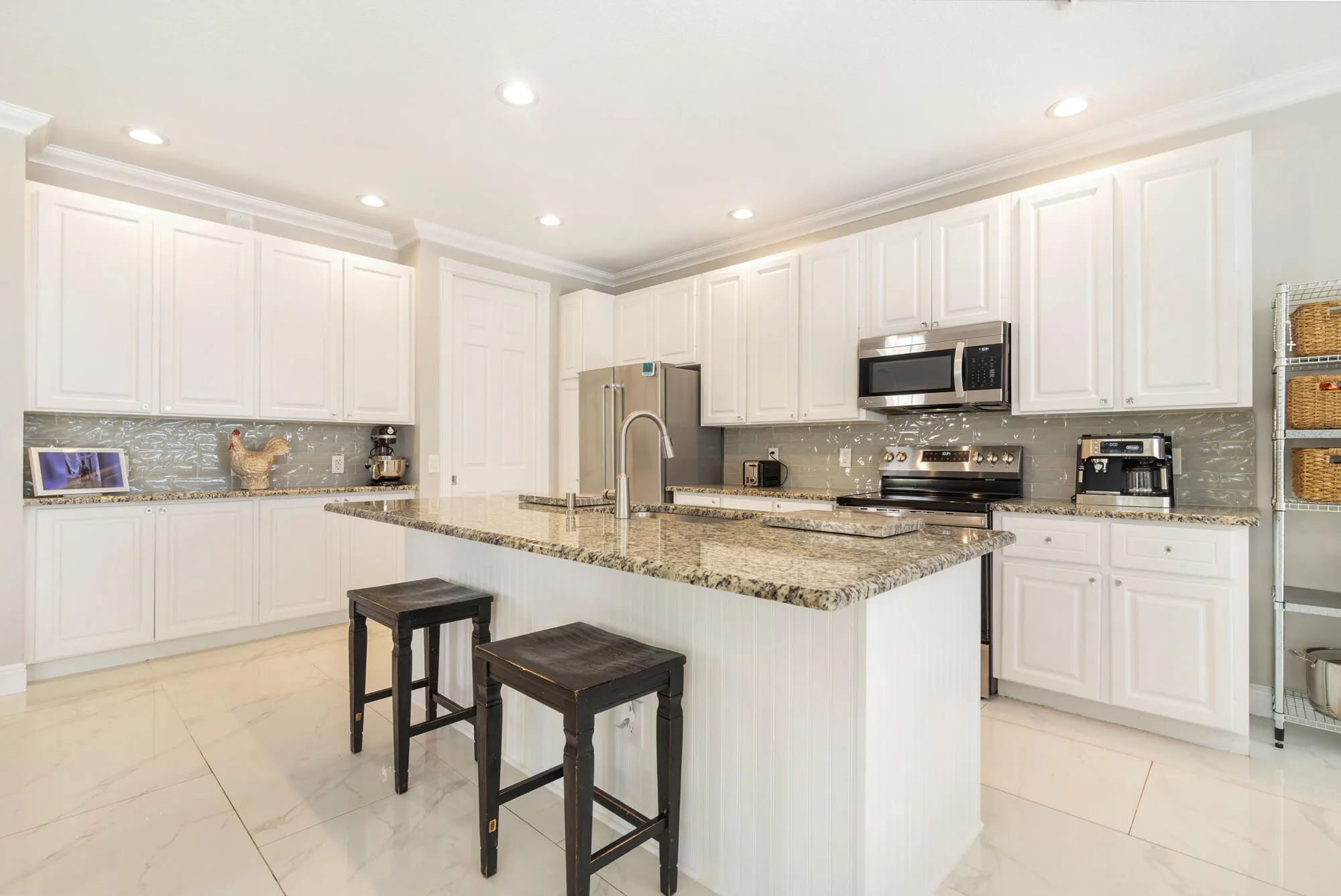 8408 Arima Lane