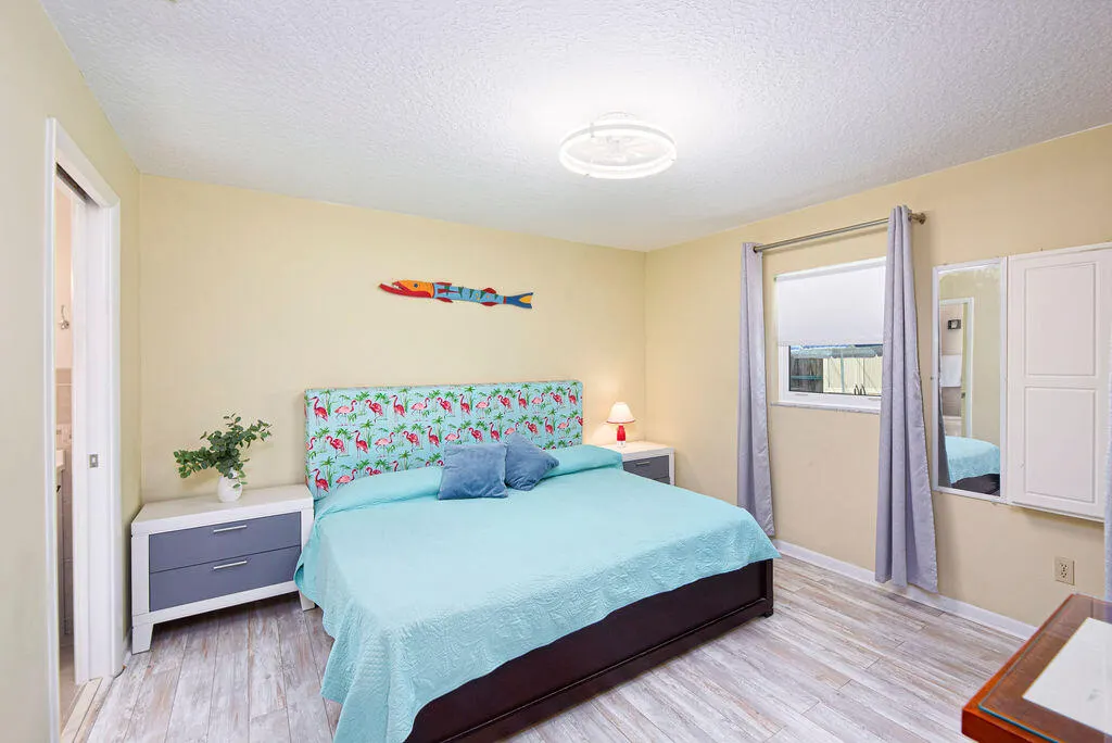 5638 SE MITZI Lane