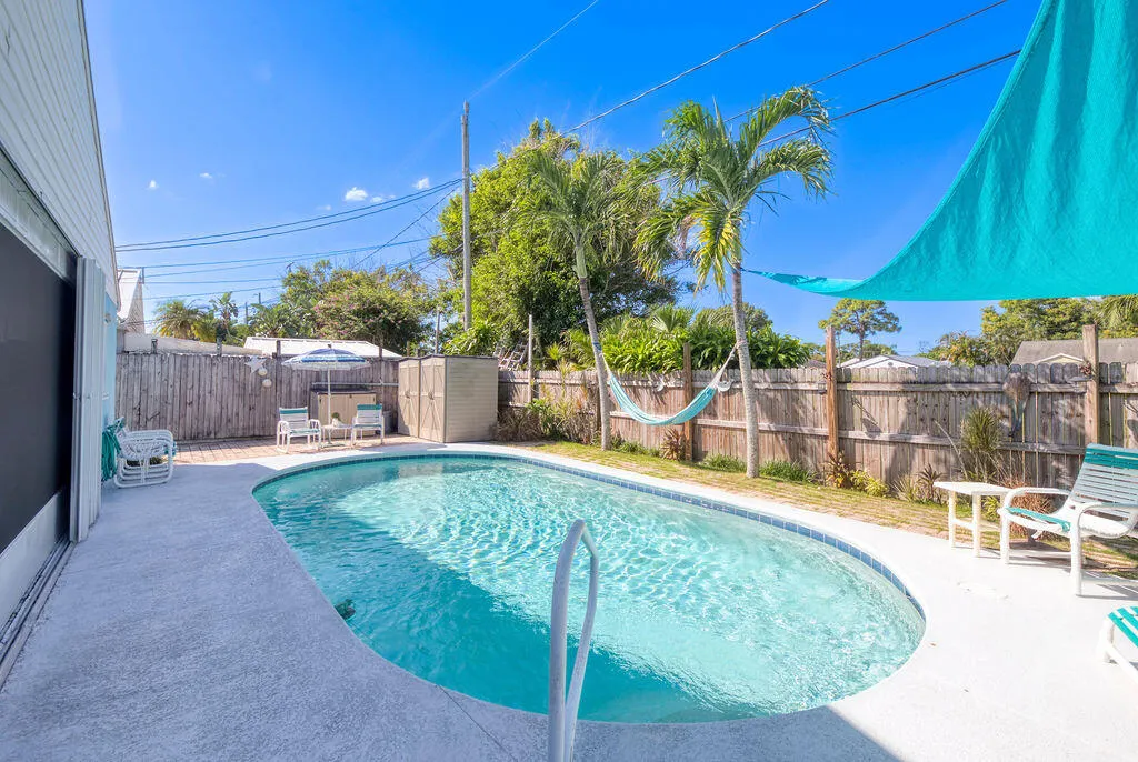 5638 SE MITZI Lane