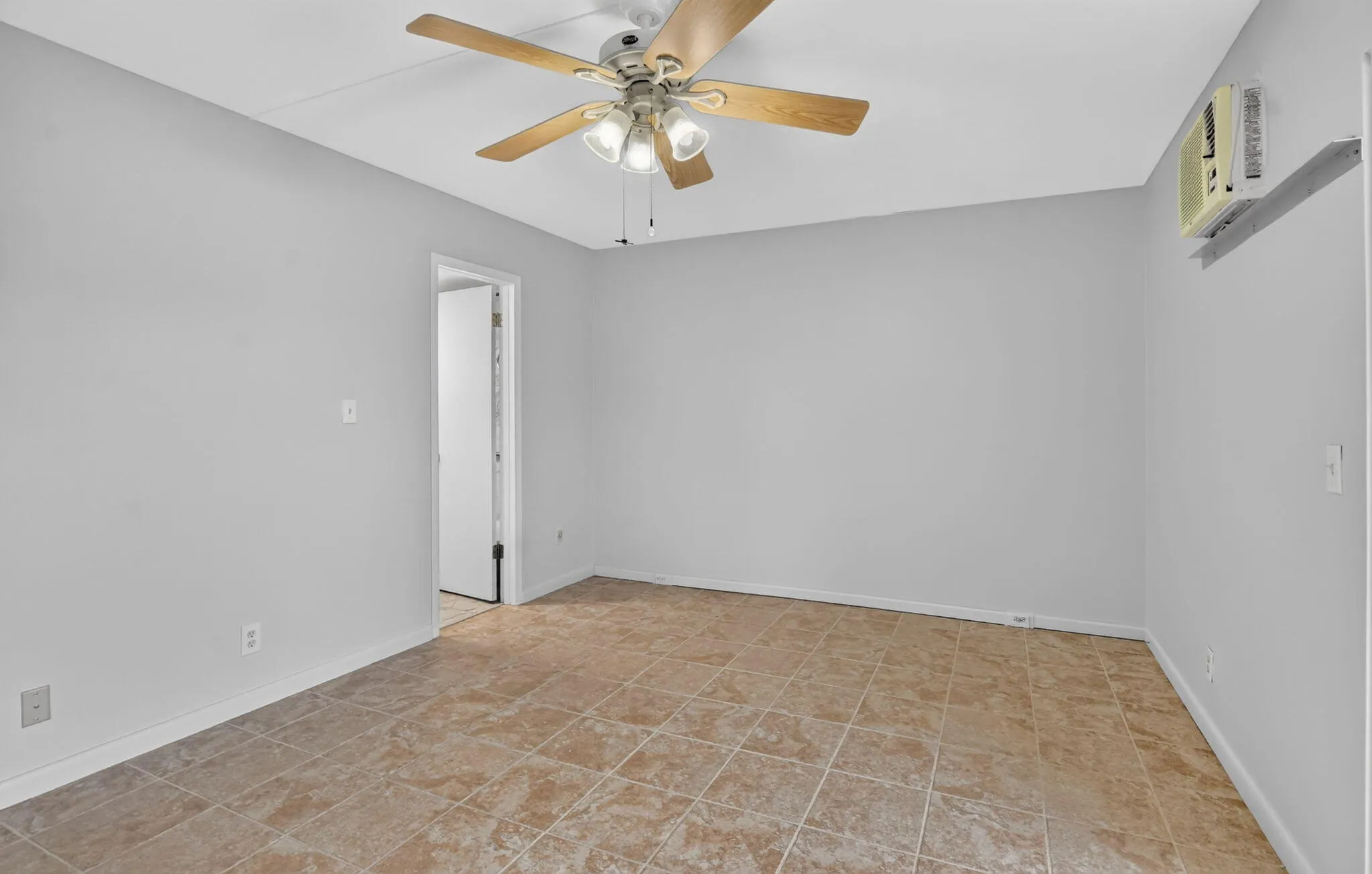 233 BRIGHTON F #233