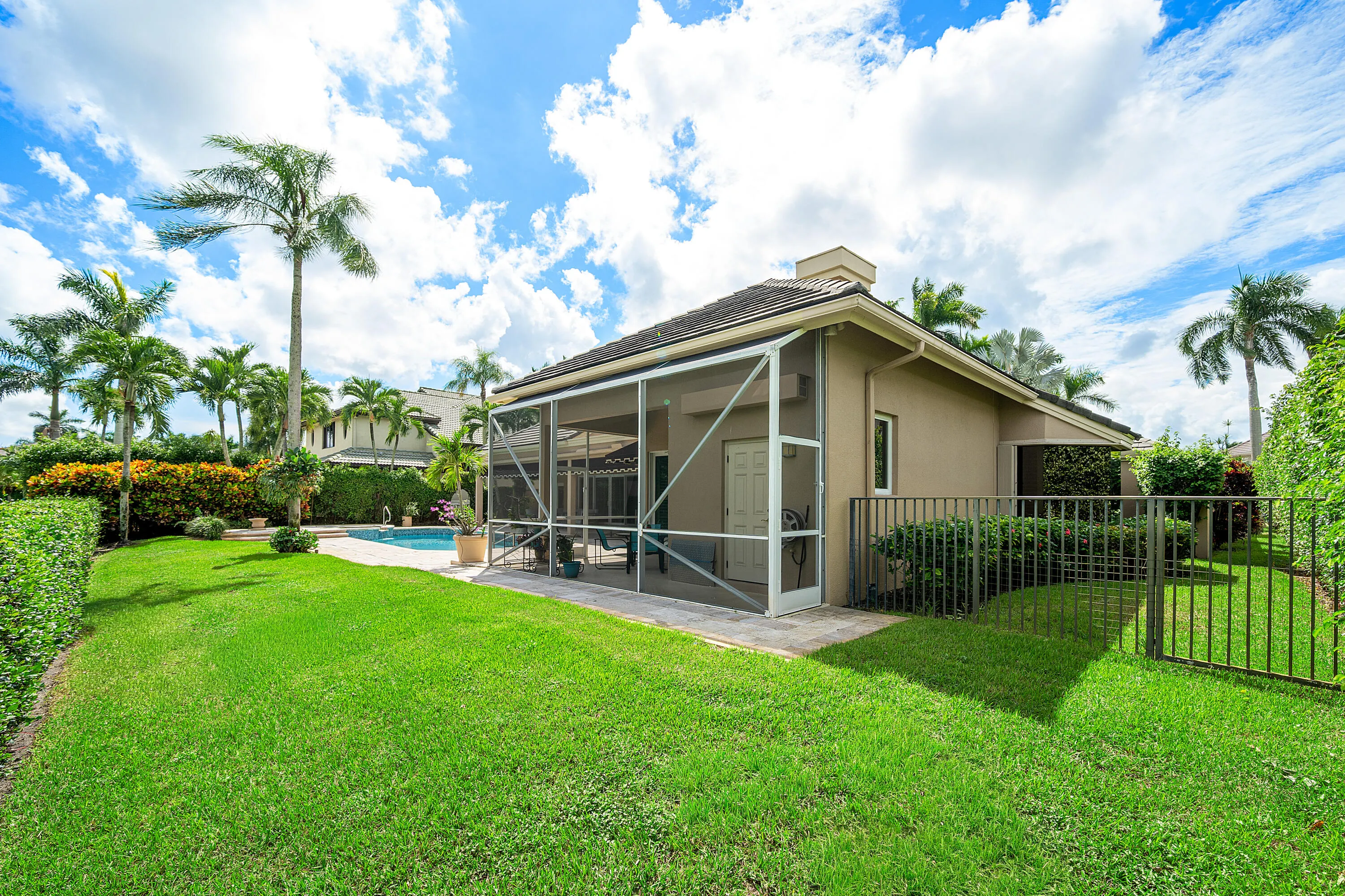 7235 QUEENFERRY Circle