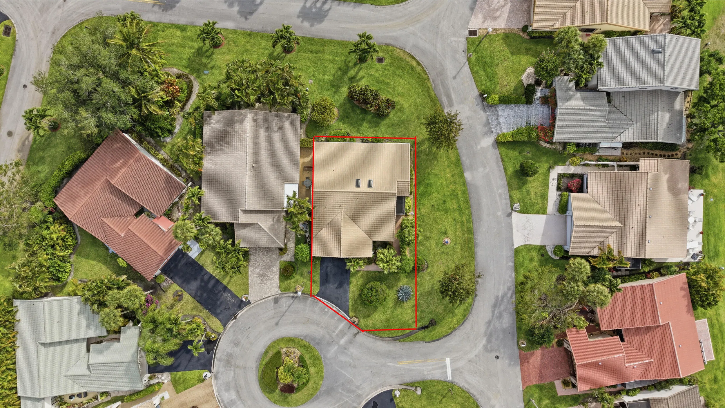 5743 Lakeview Mews Circle