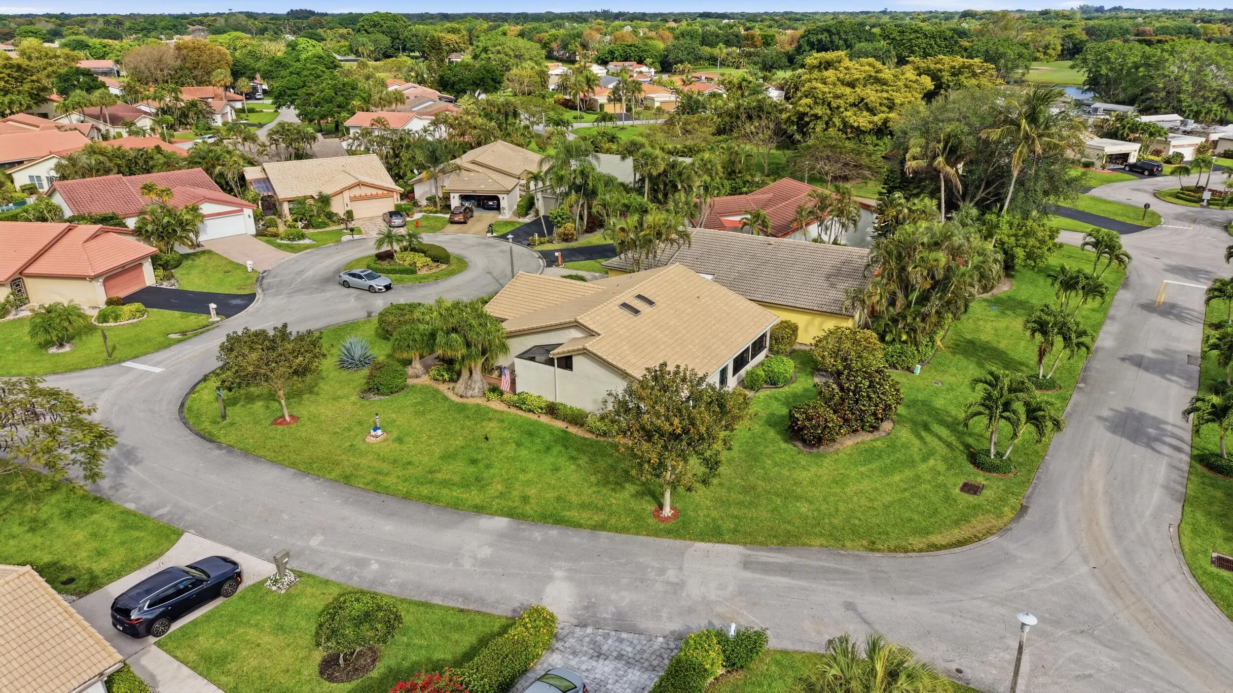 5743 Lakeview Mews Circle