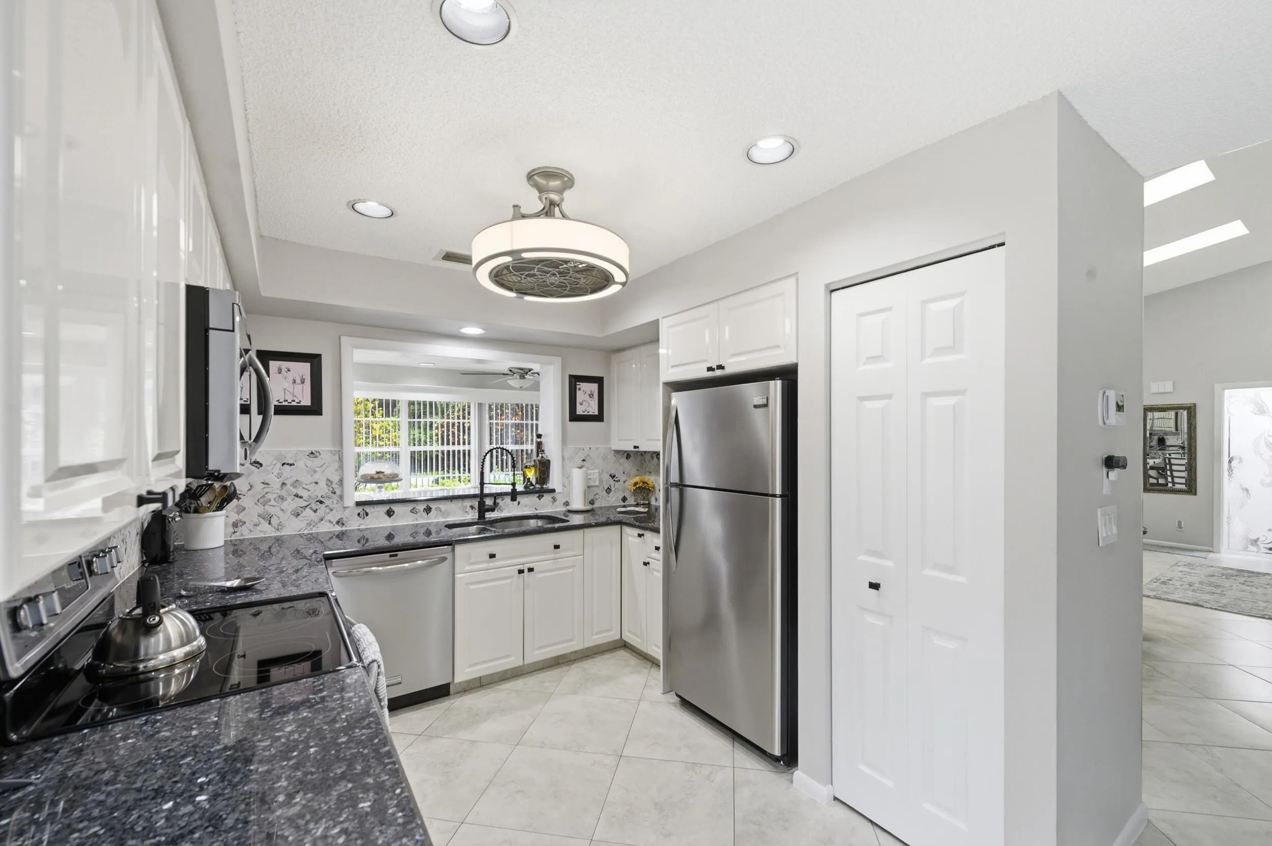 5743 Lakeview Mews Circle