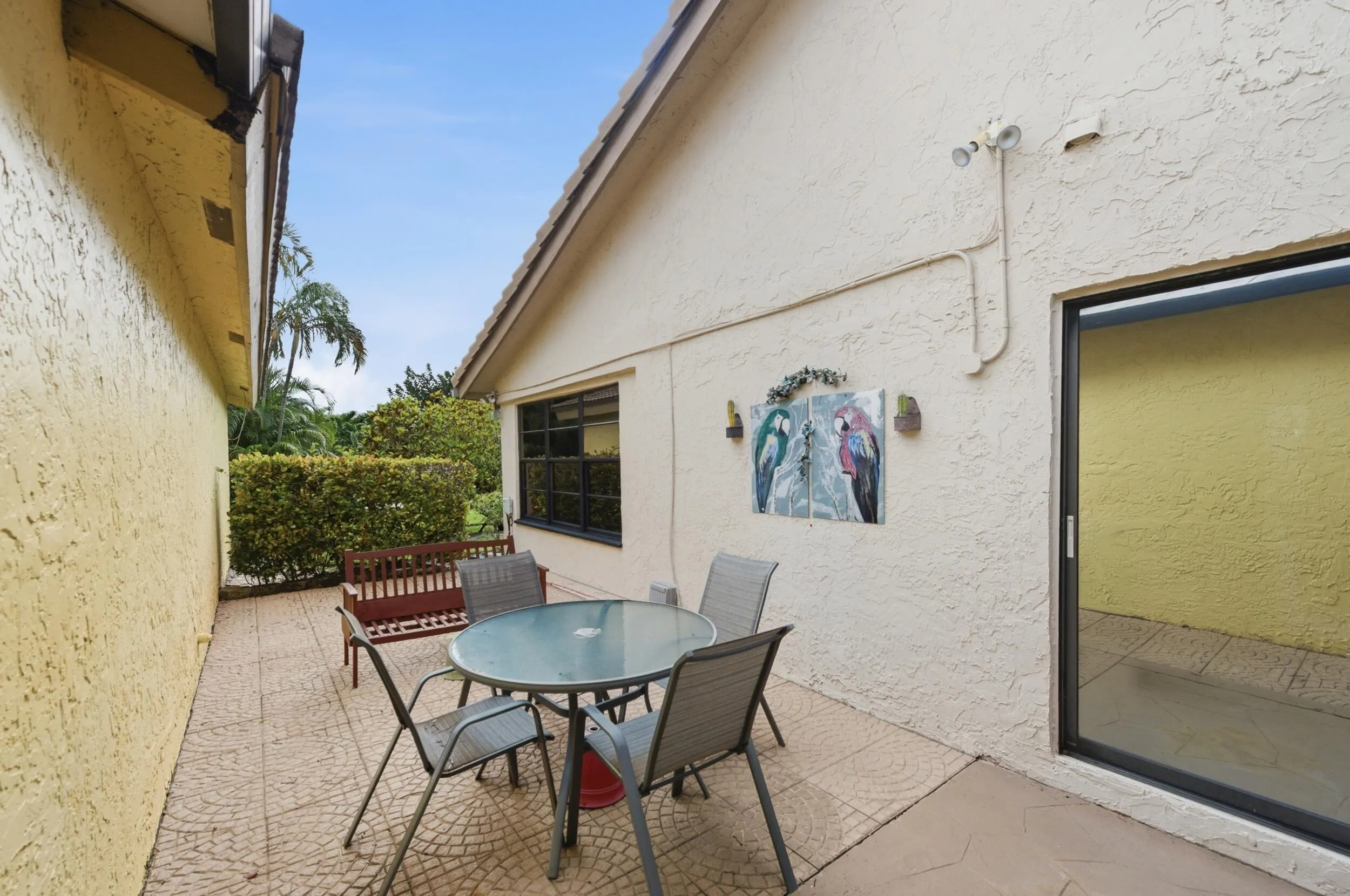 5743 Lakeview Mews Circle