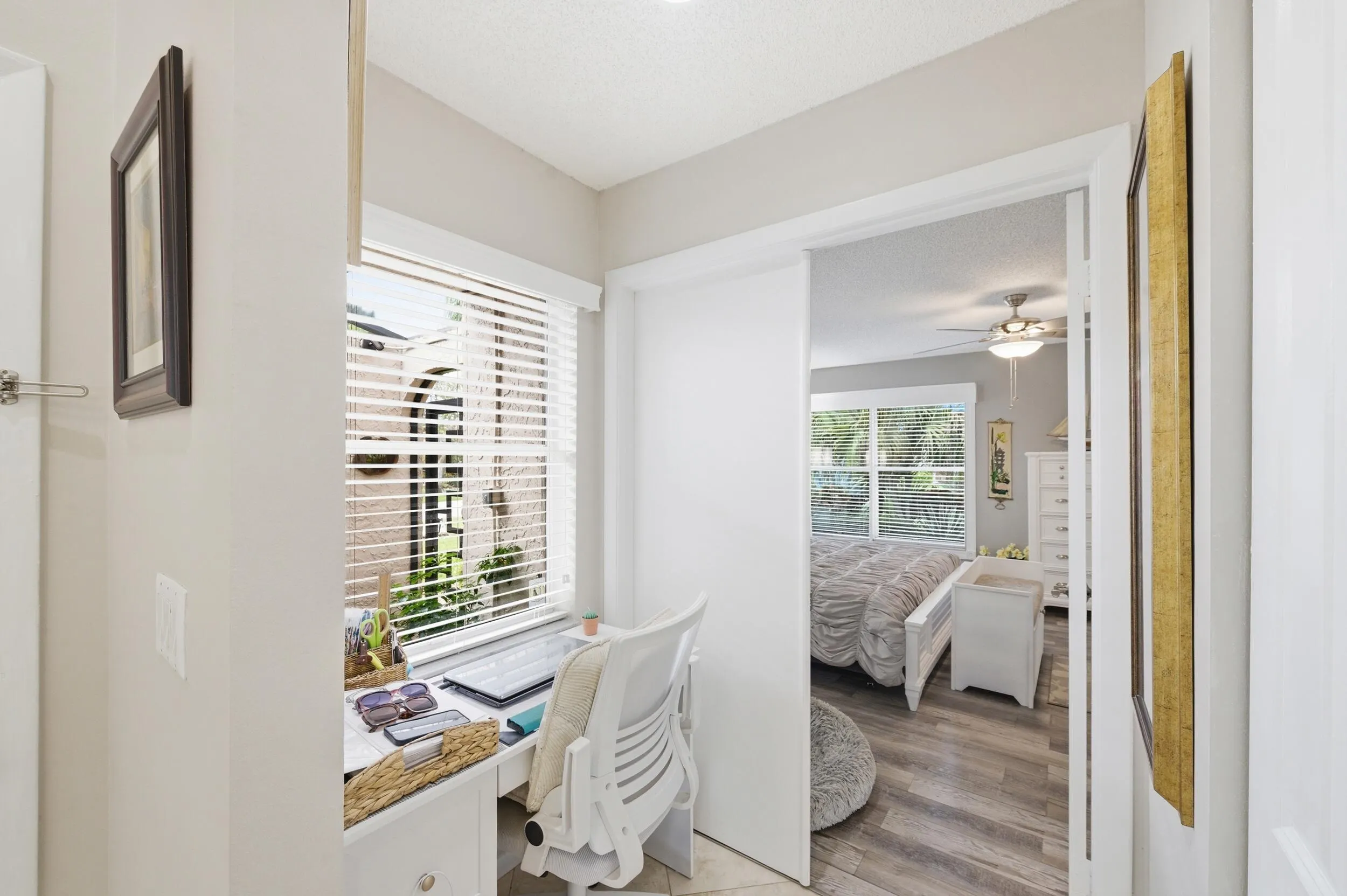 5743 Lakeview Mews Circle