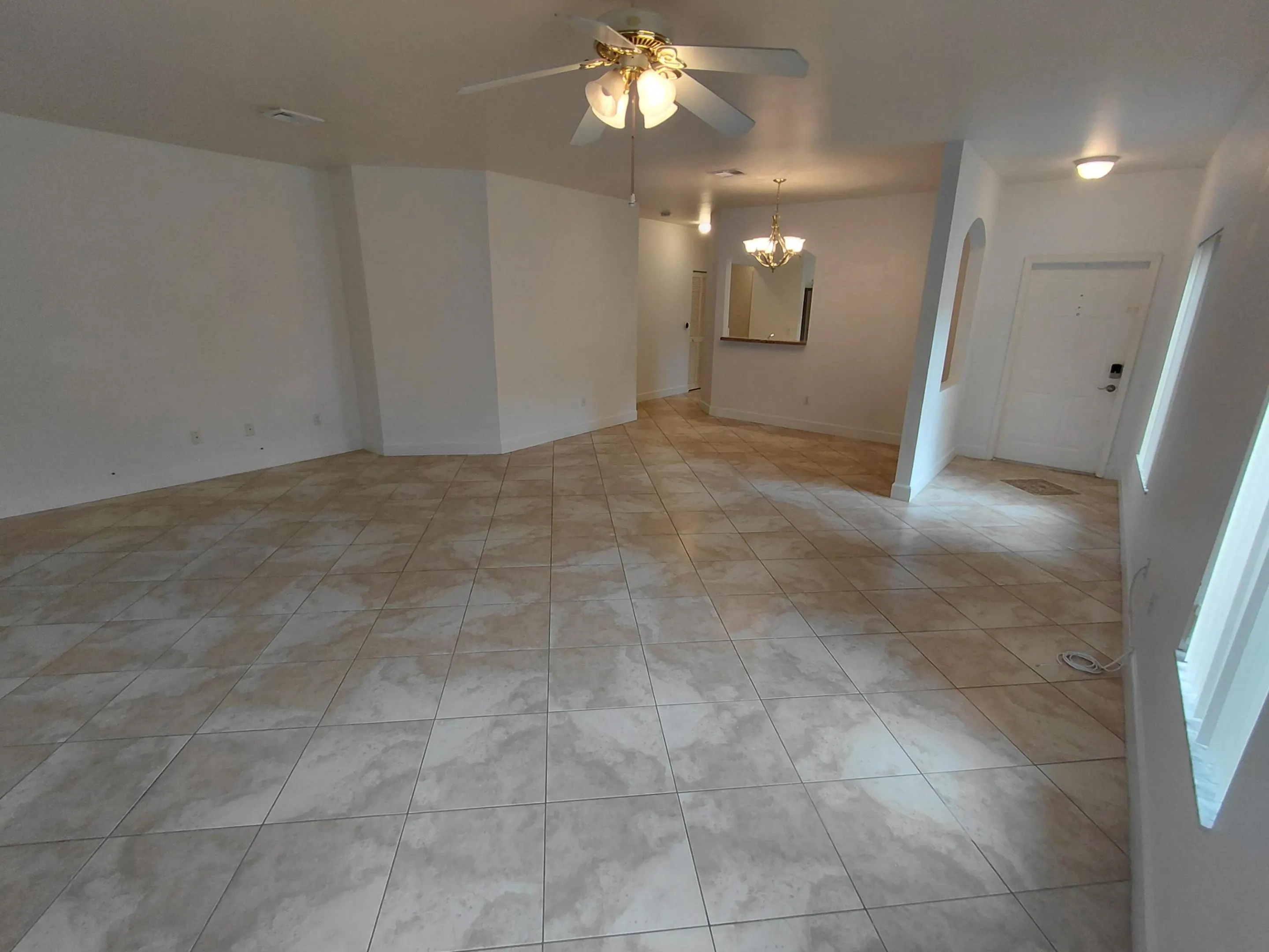 4639 SW 12TH Place