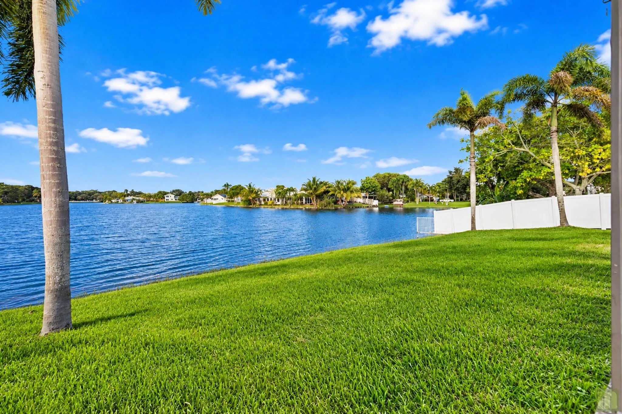4959 NW 6TH Street