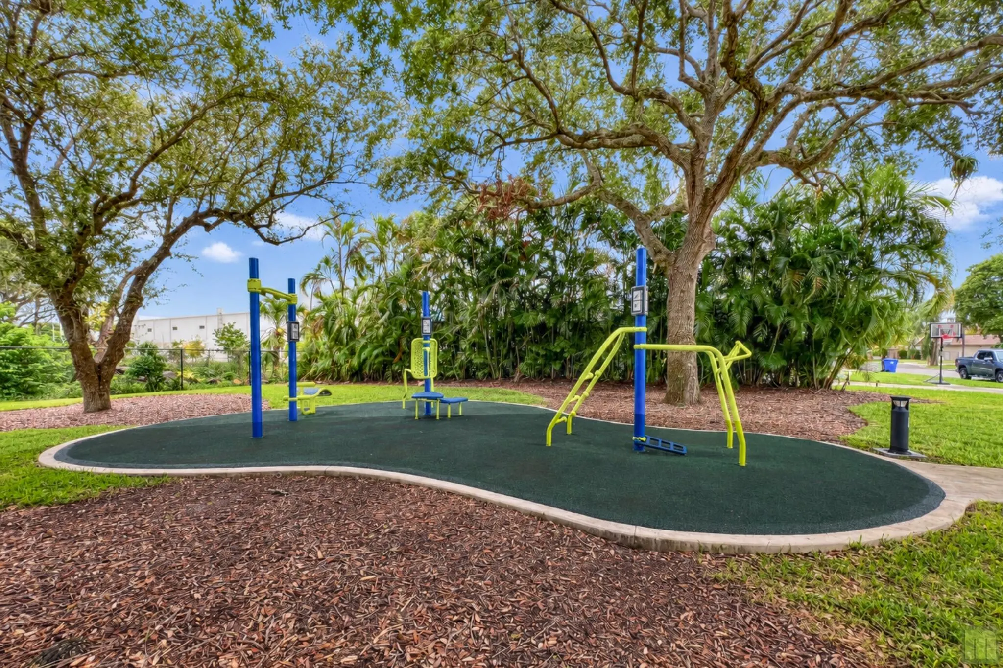 4959 NW 6TH Street