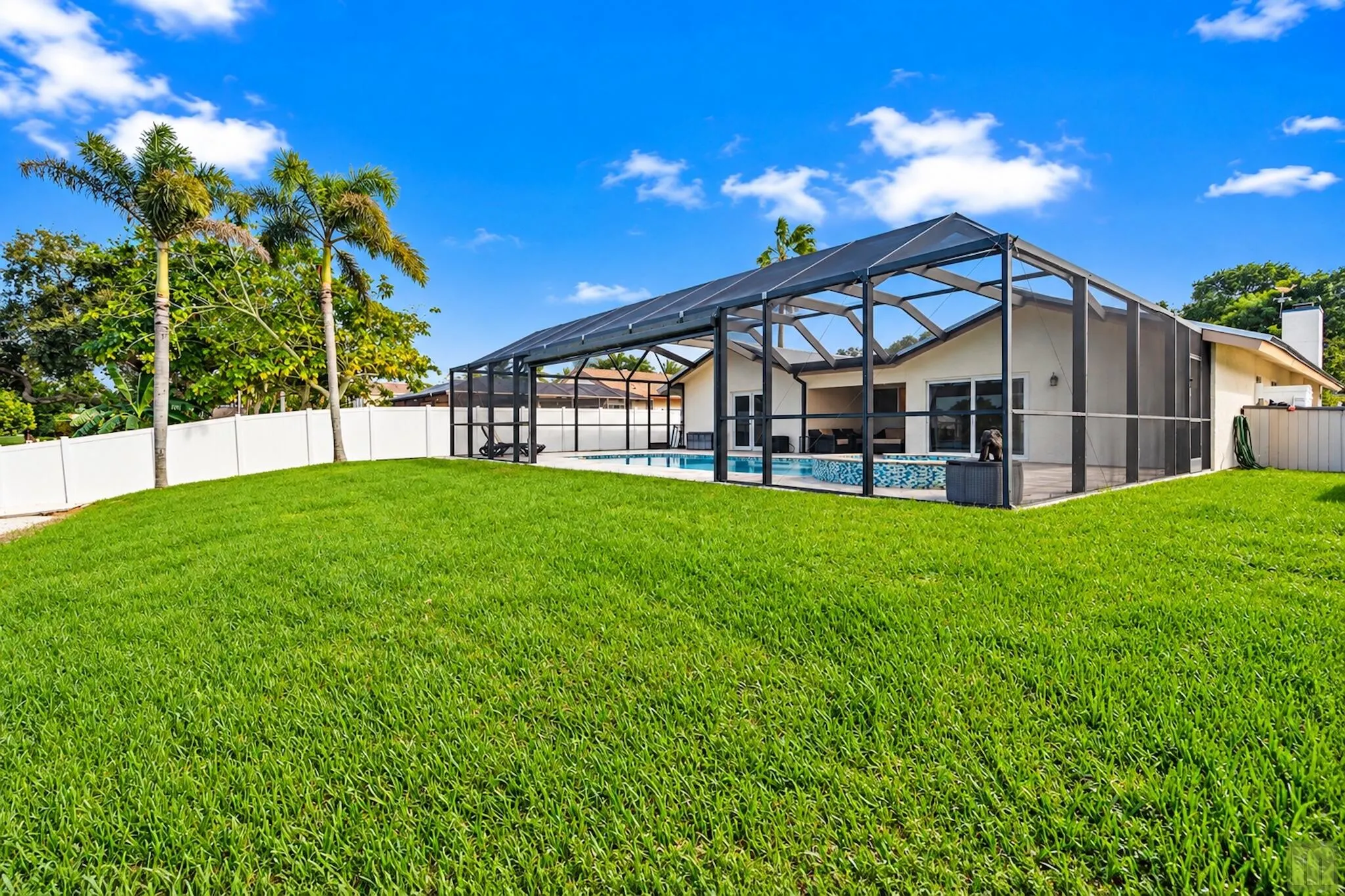 4959 NW 6TH Street