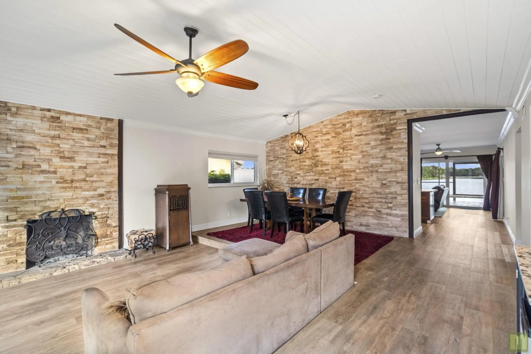 4959 NW 6TH Street