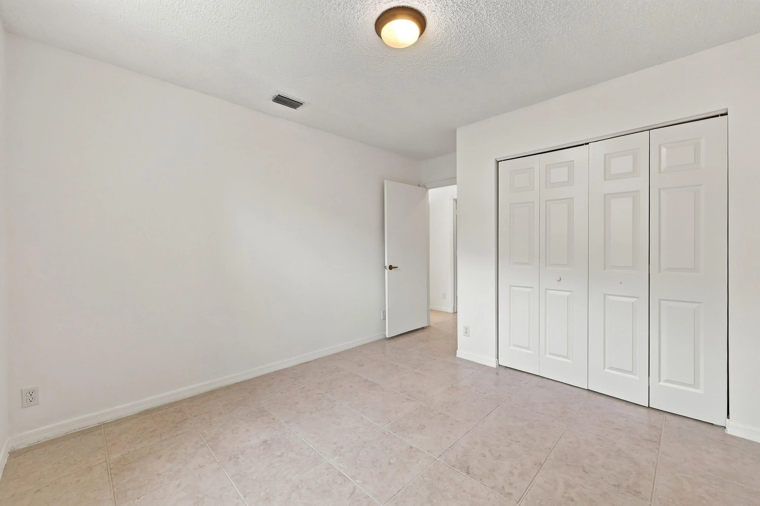 10671 St Thomas Drive