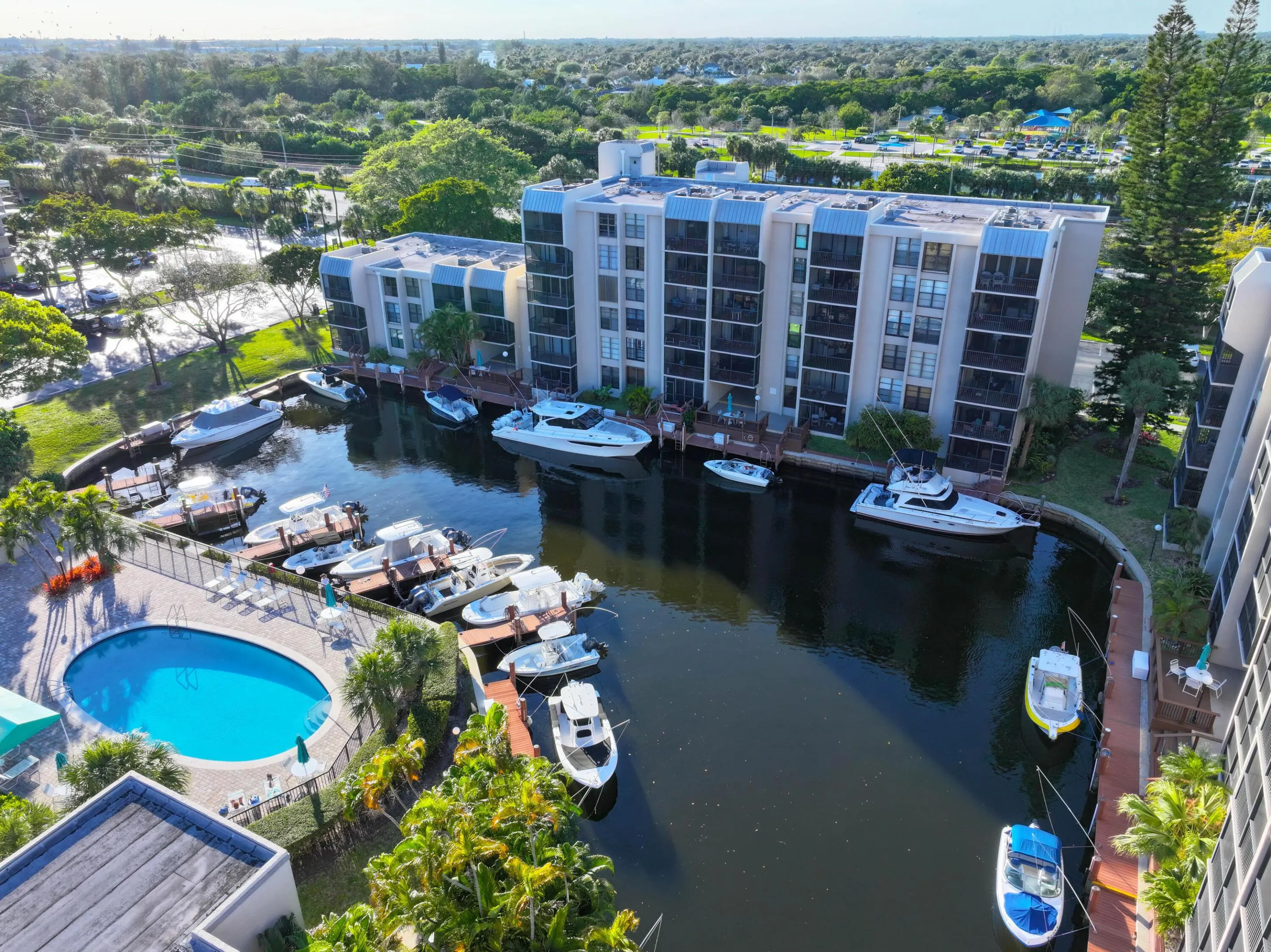 4 ROYAL PALM Way #6050