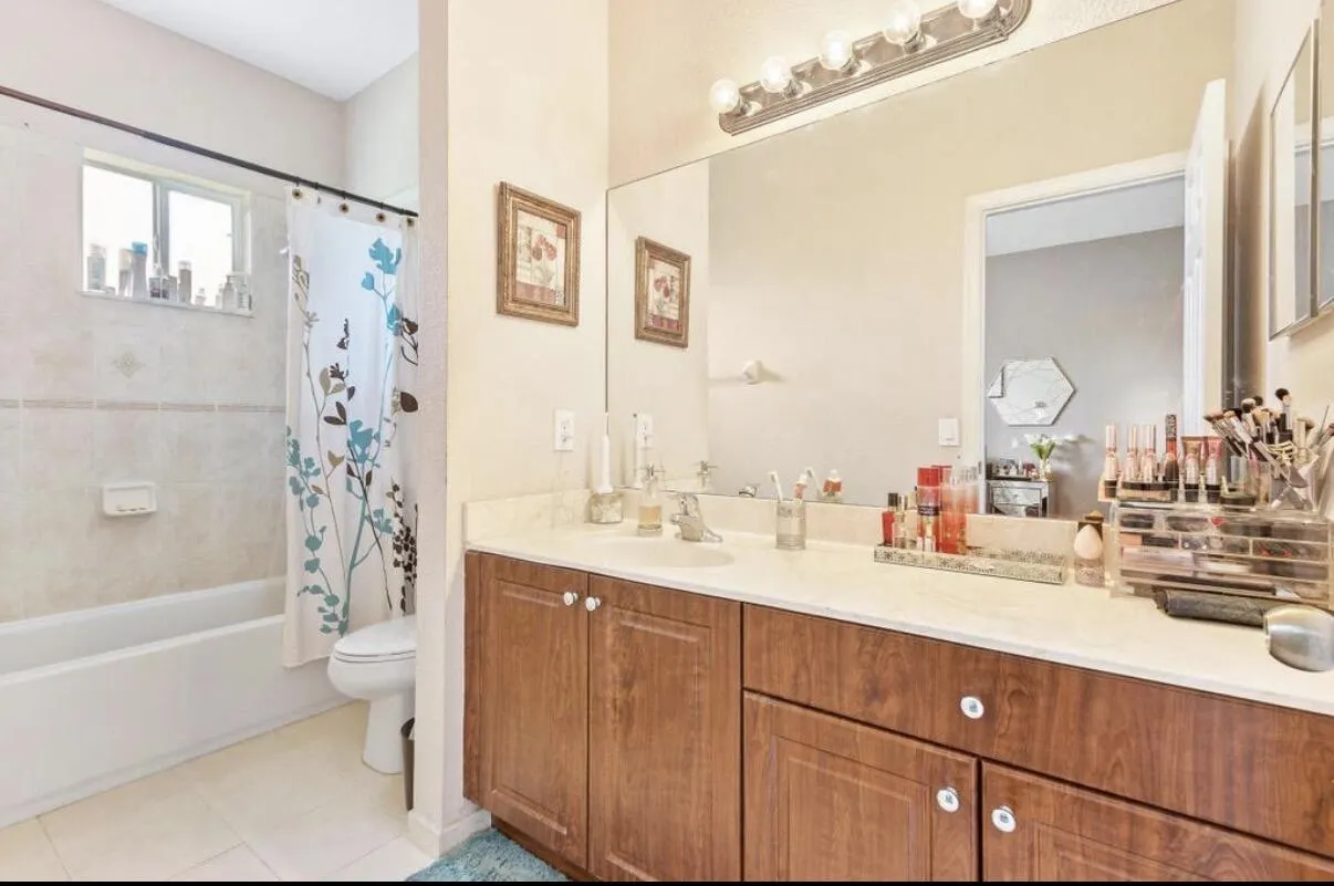 5528 MONTE CARLO Lane
