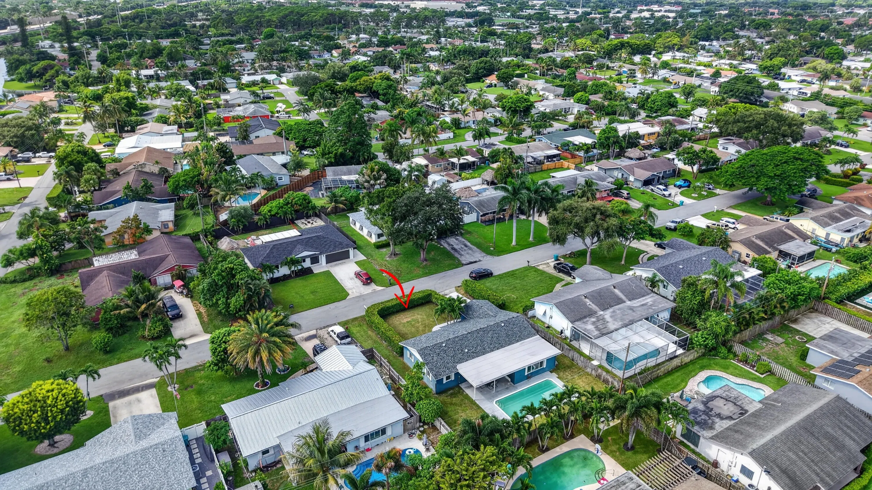 1023 SW 25TH Place