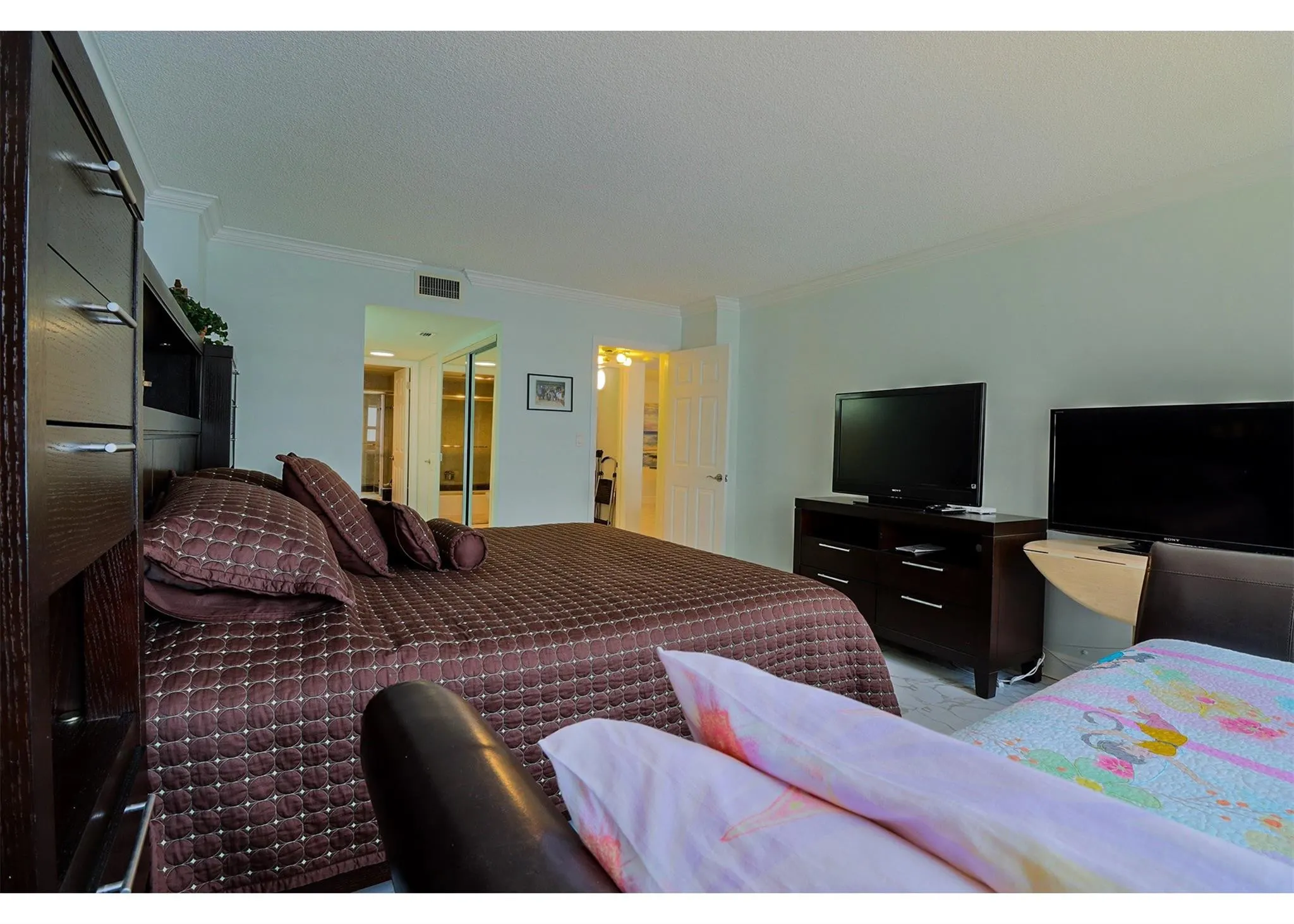 3500 GALT OCEAN Drive #1103