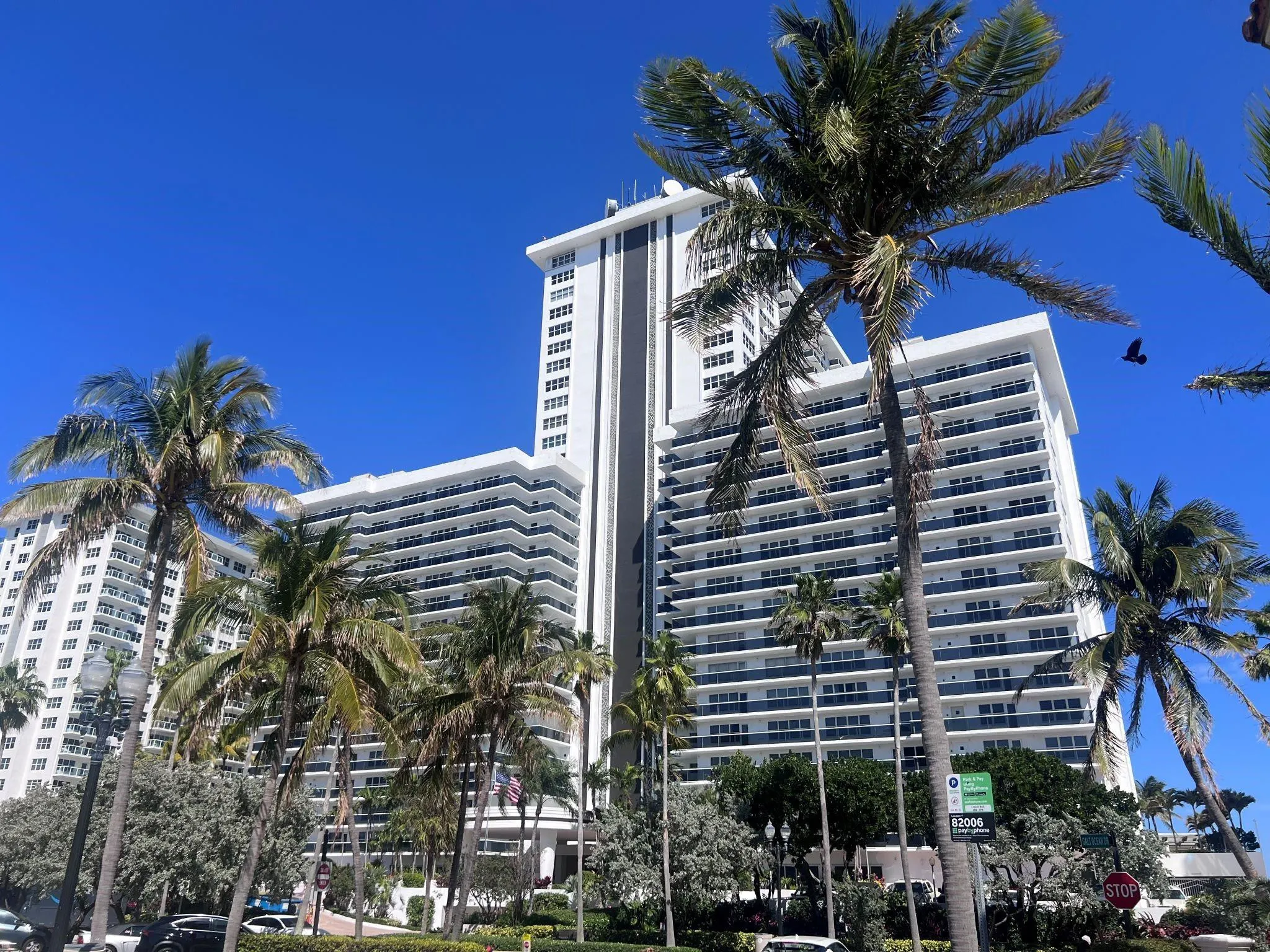 3500 GALT OCEAN Drive #1103