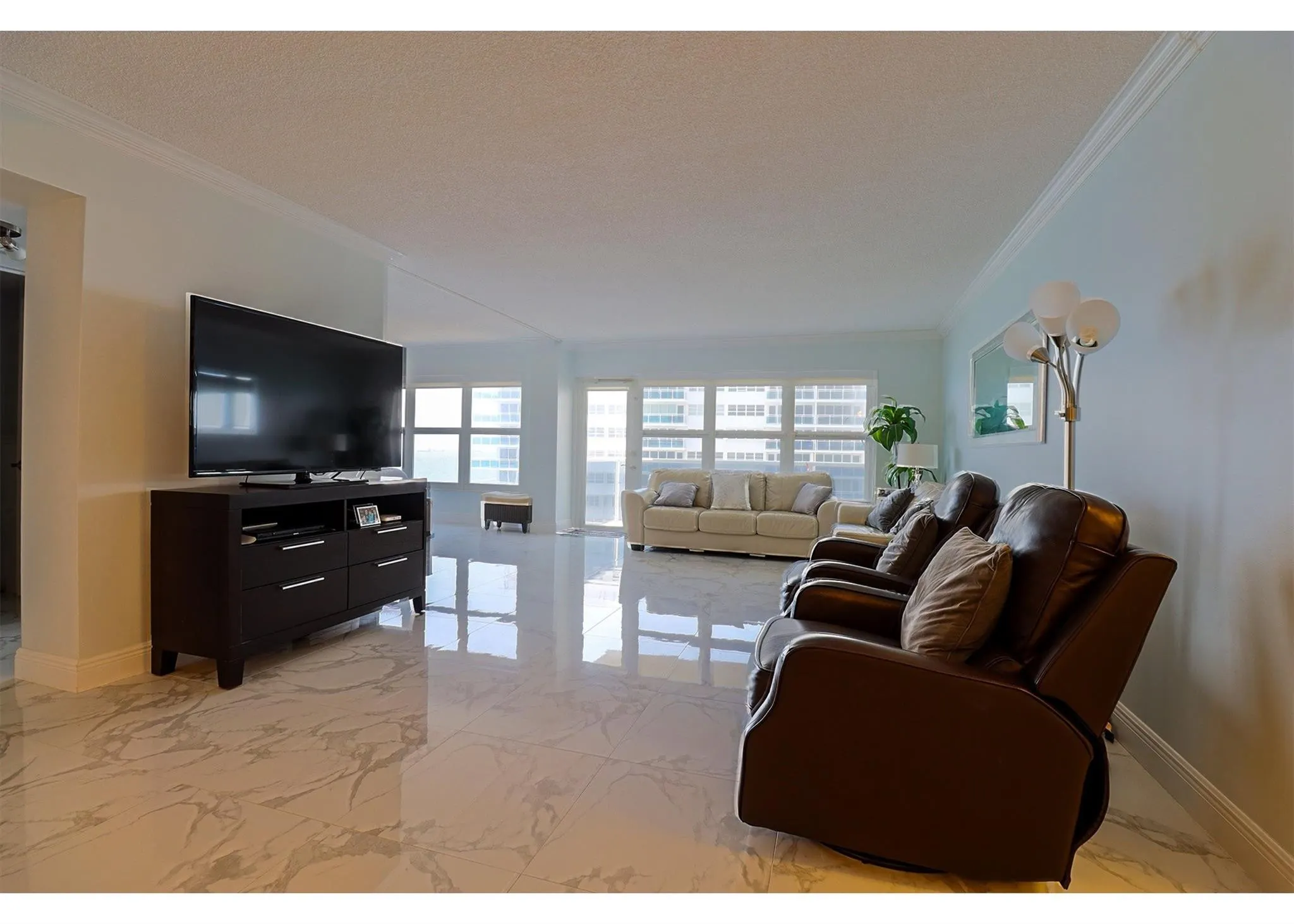3500 GALT OCEAN Drive #1103