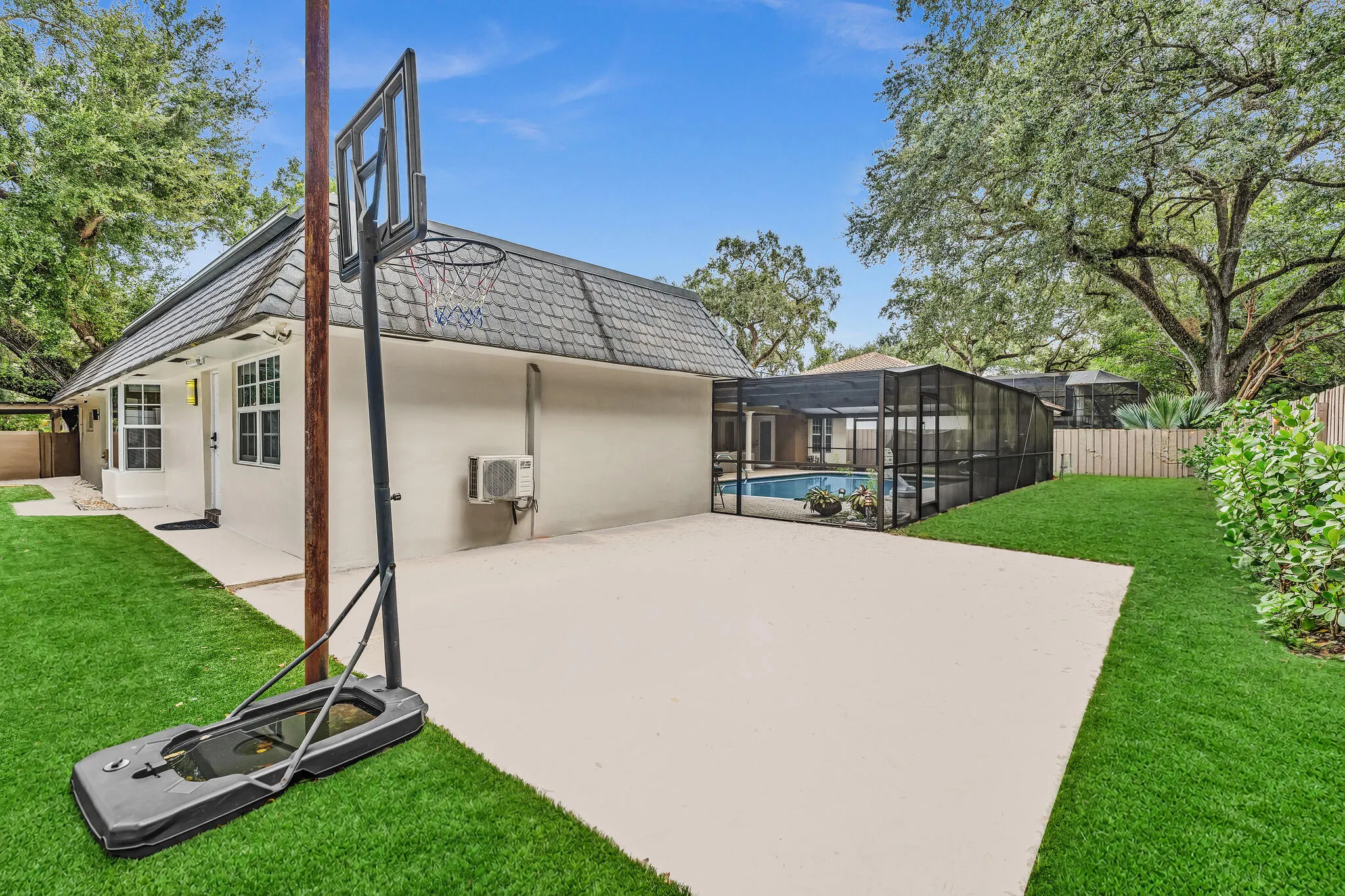 3920 SW 56TH Court