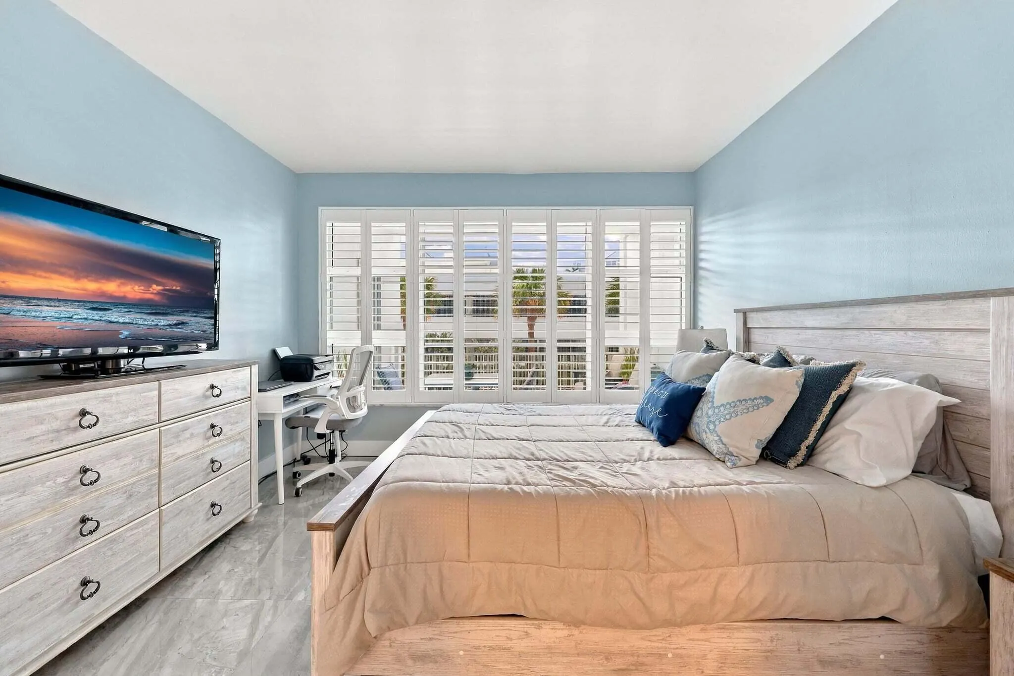 1620 S OCEAN Boulevard #1E