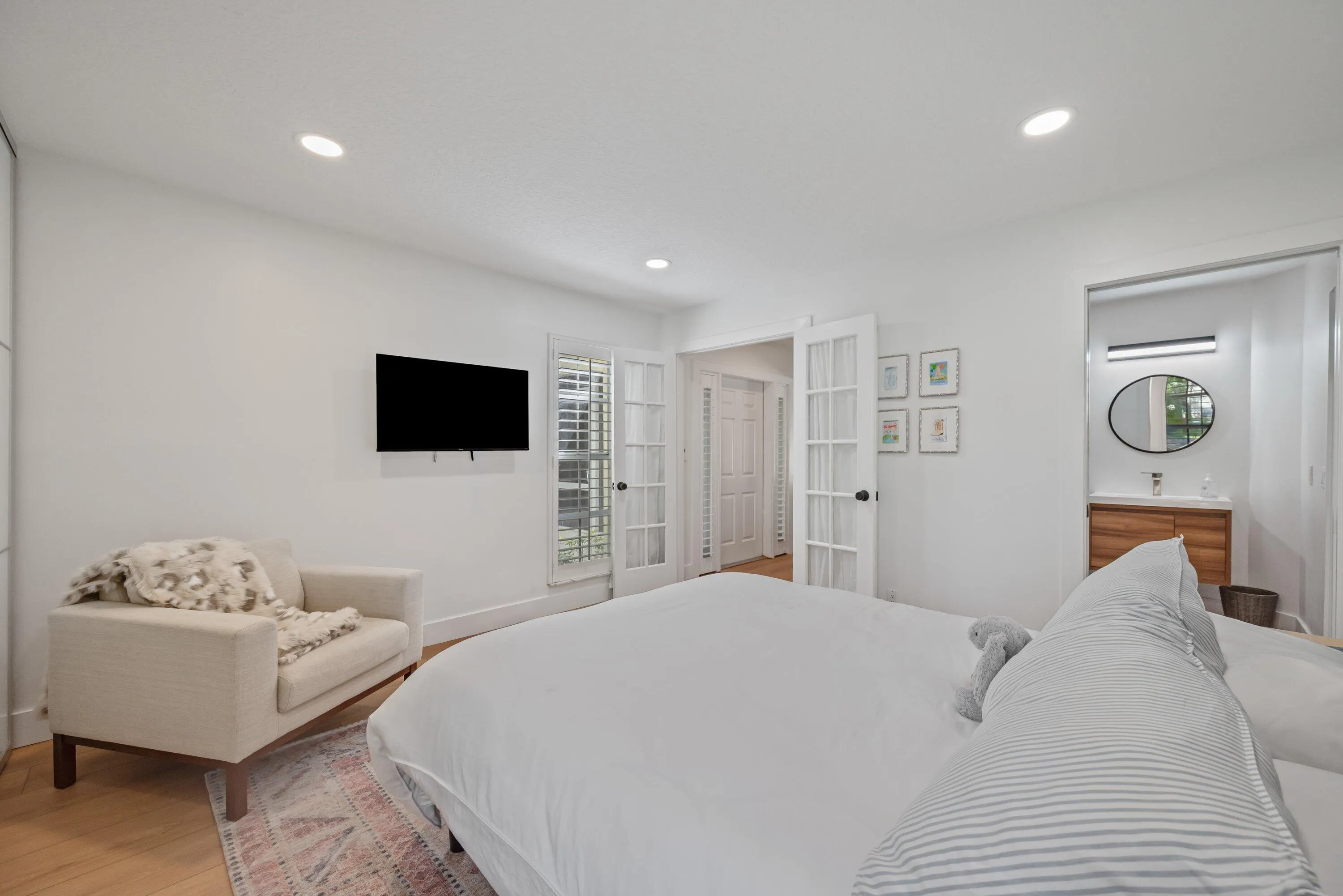 2236 Las Casitas Drive