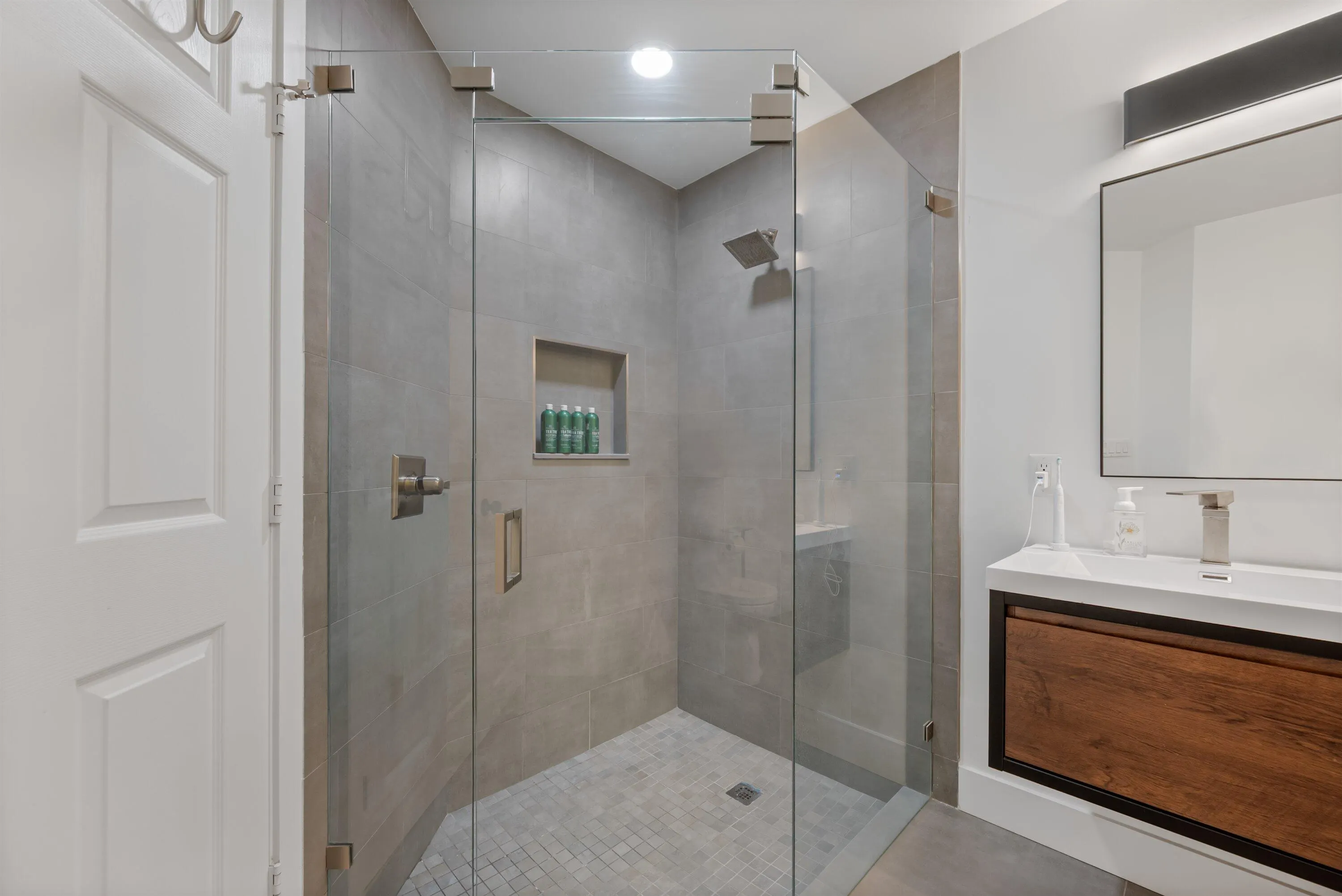 2236 Las Casitas Drive