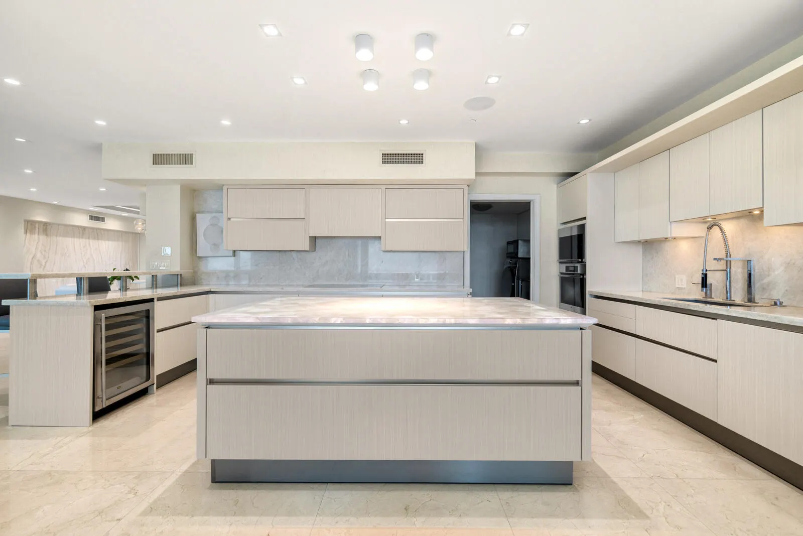 101 S Fort Lauderdale Beach Boulevard ##2703