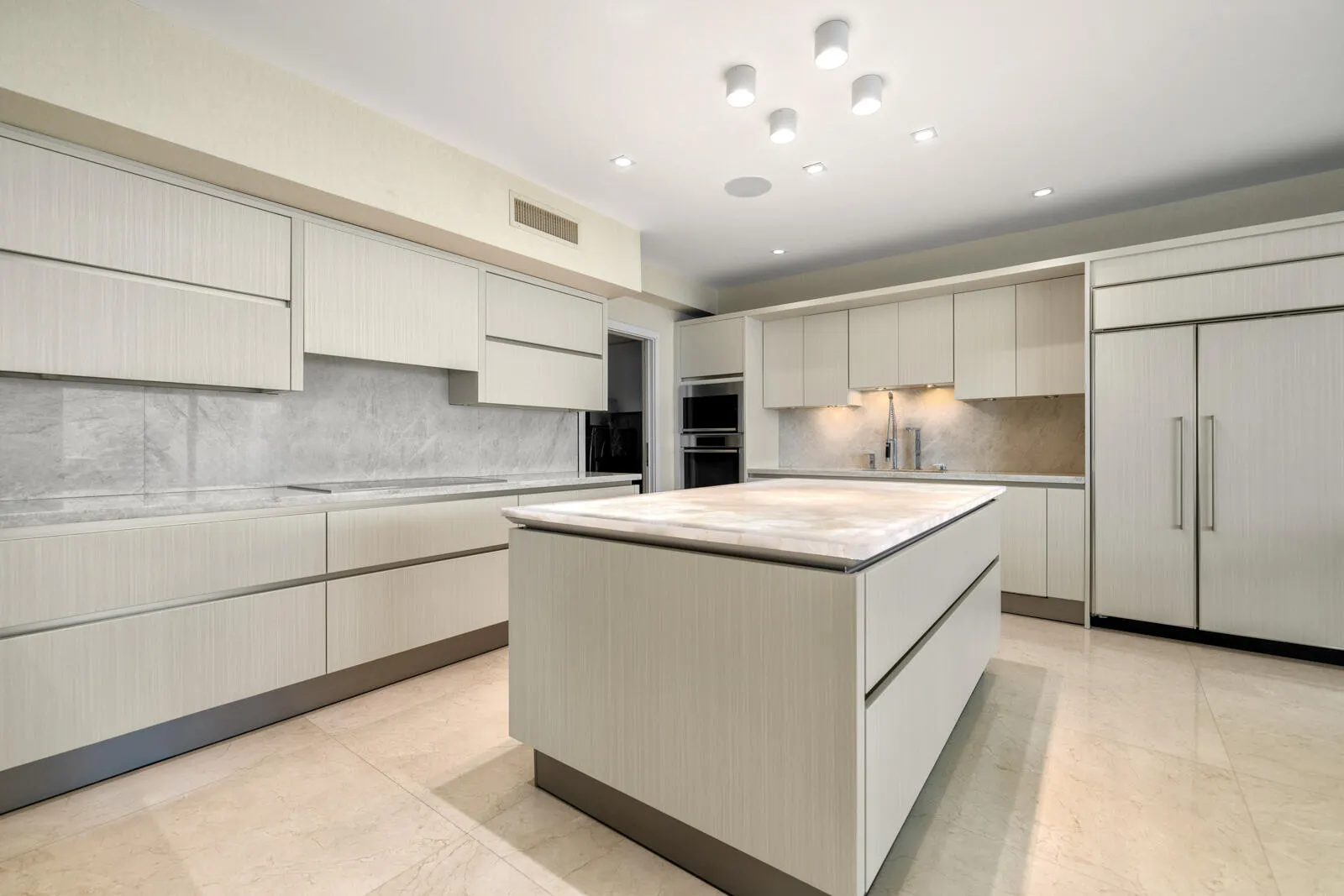 101 S Fort Lauderdale Beach Boulevard ##2703