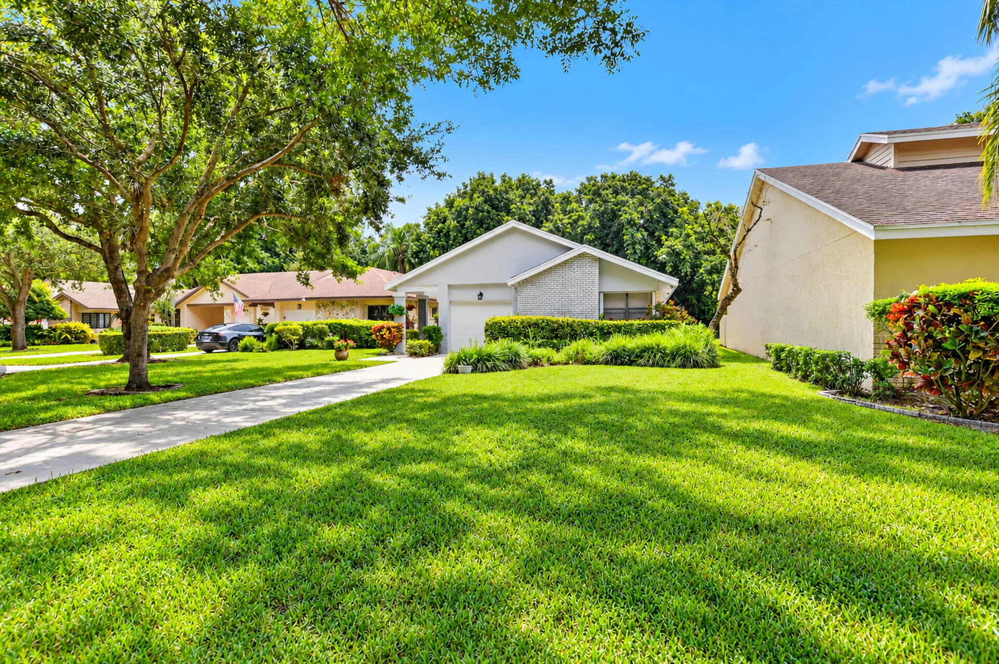 2600 ALOE Avenue