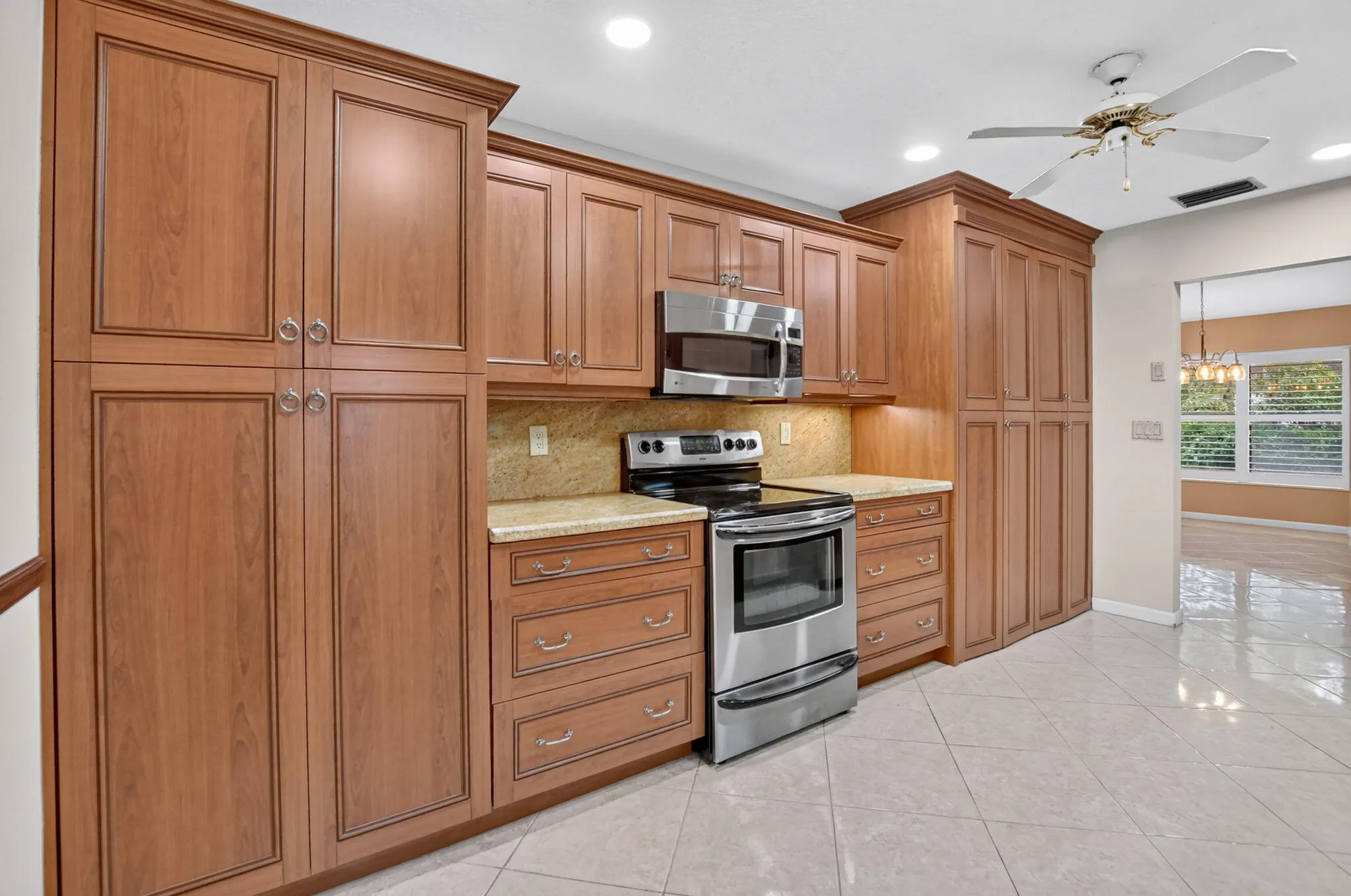 2600 ALOE Avenue