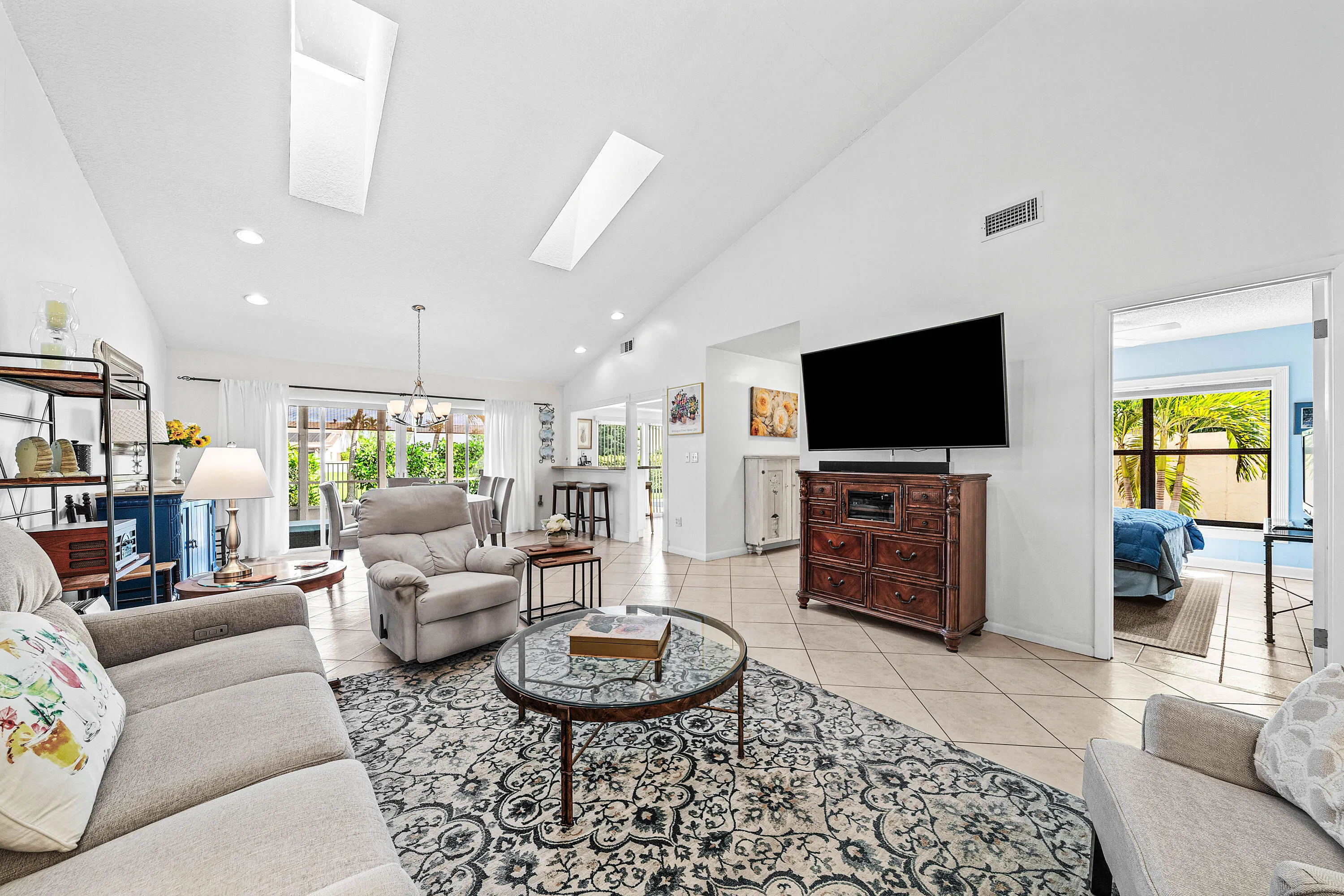 503 SW 29TH Avenue