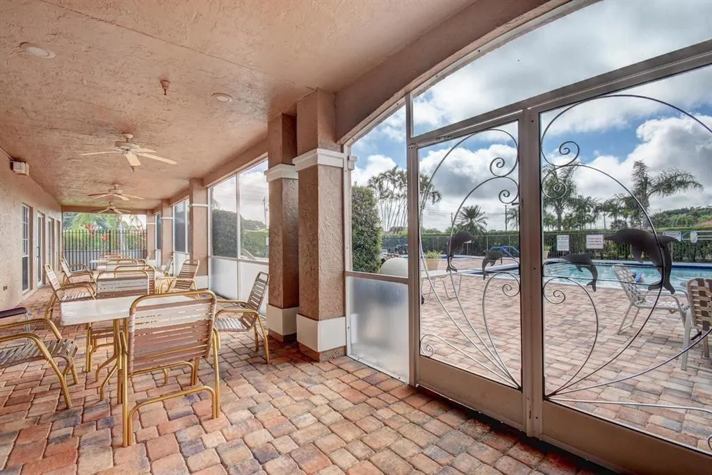 10890 Lakemore Lane #Unit 201