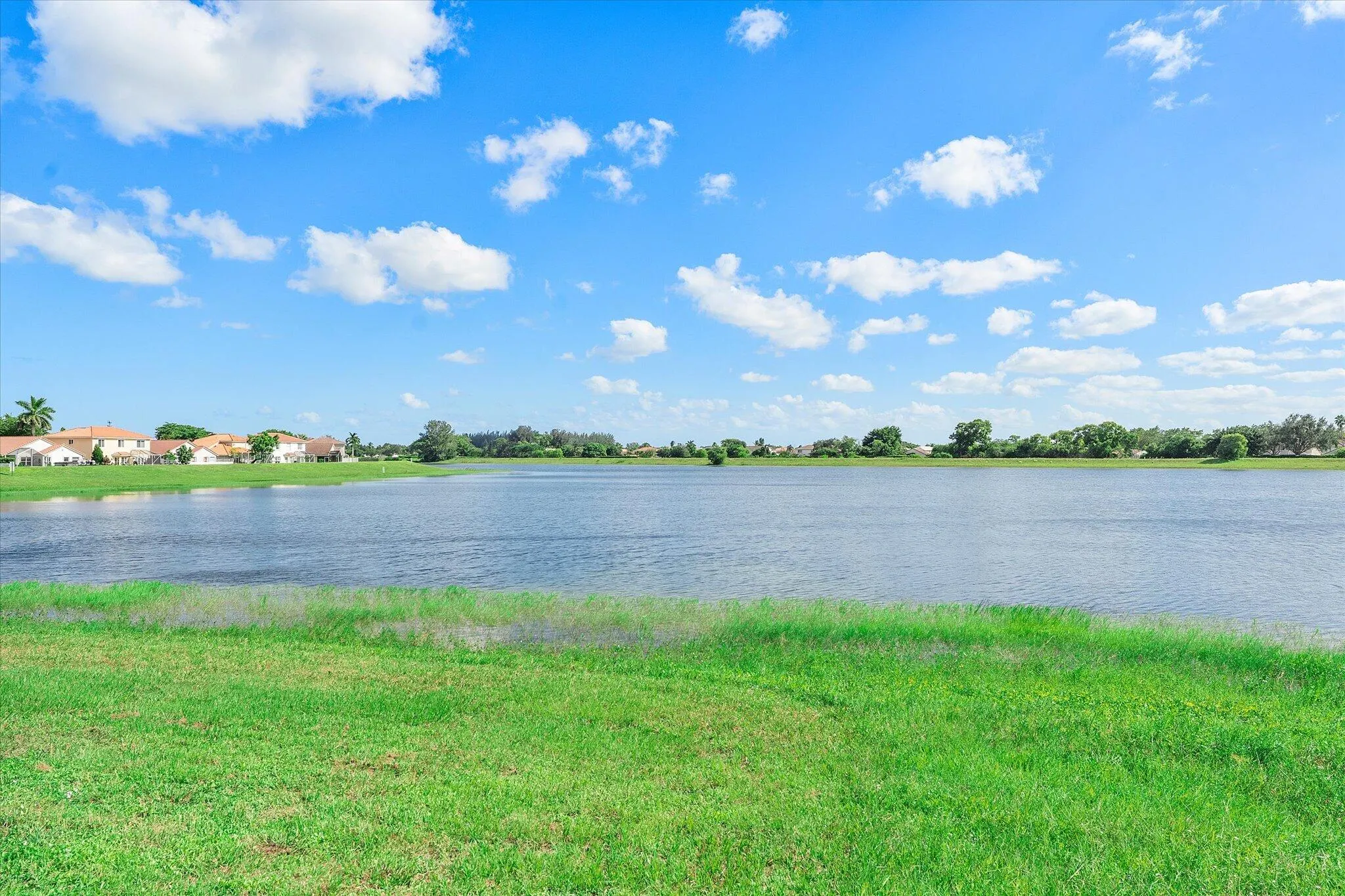 10890 Lakemore Lane #Unit 201