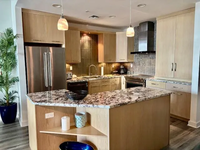 300 S AUSTRALIAN Avenue #328