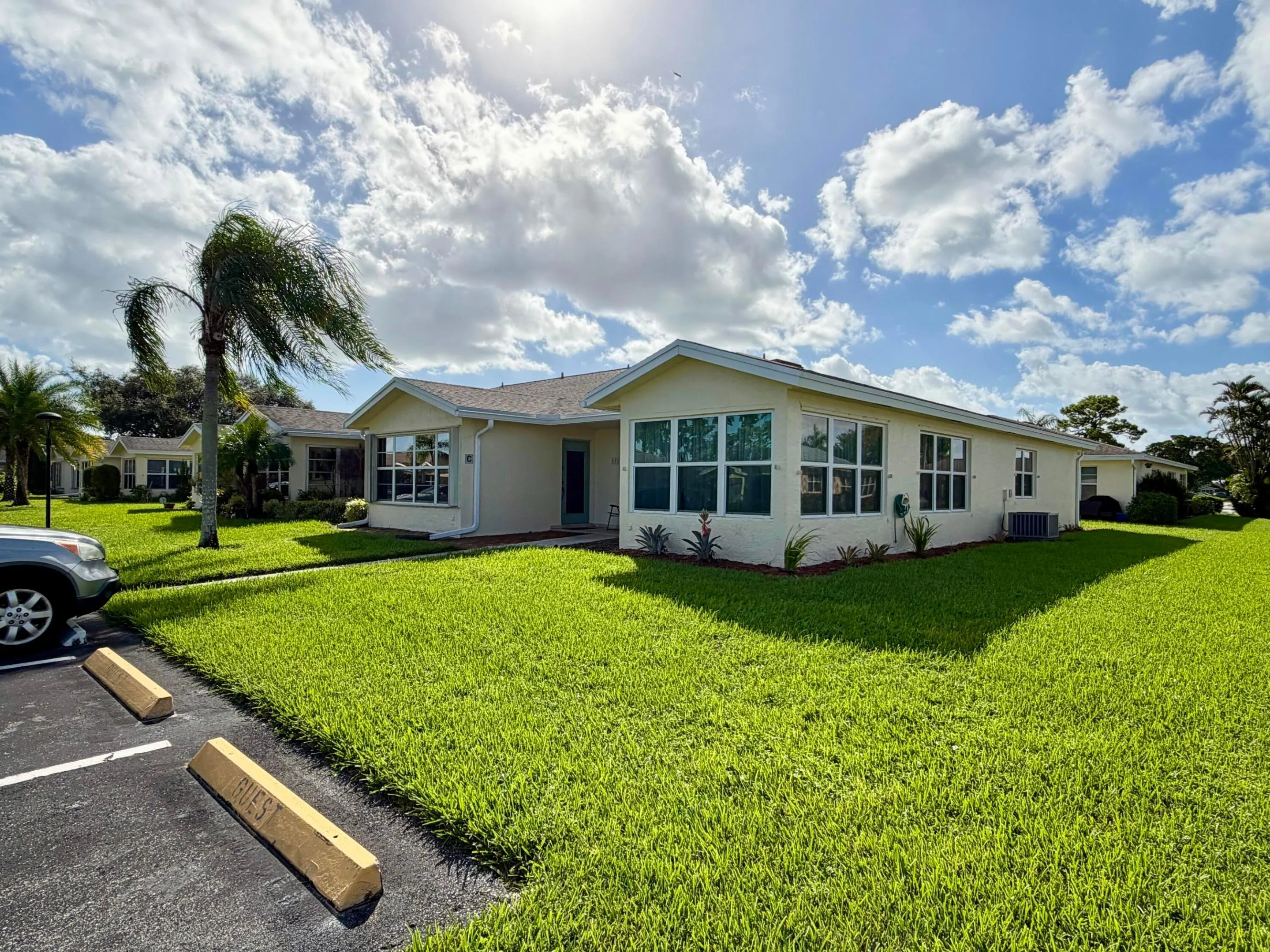 5289 LAKEFRONT Boulevard #C