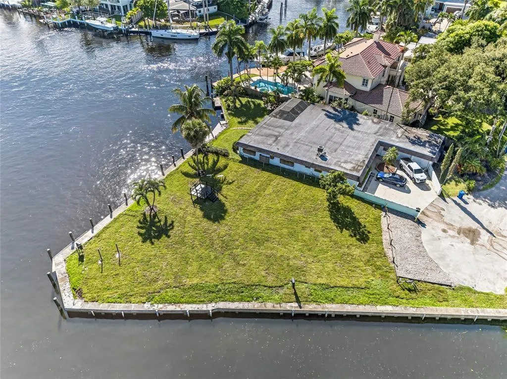 522 SW 9TH Terrace
