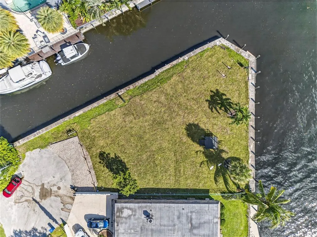 522 SW 9TH Terrace