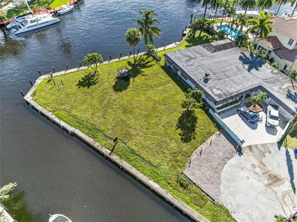 522 SW 9TH Terrace