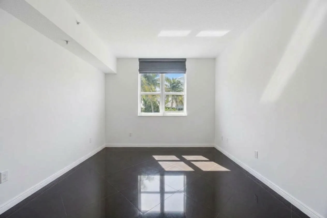450 N FEDERAL Highway #610