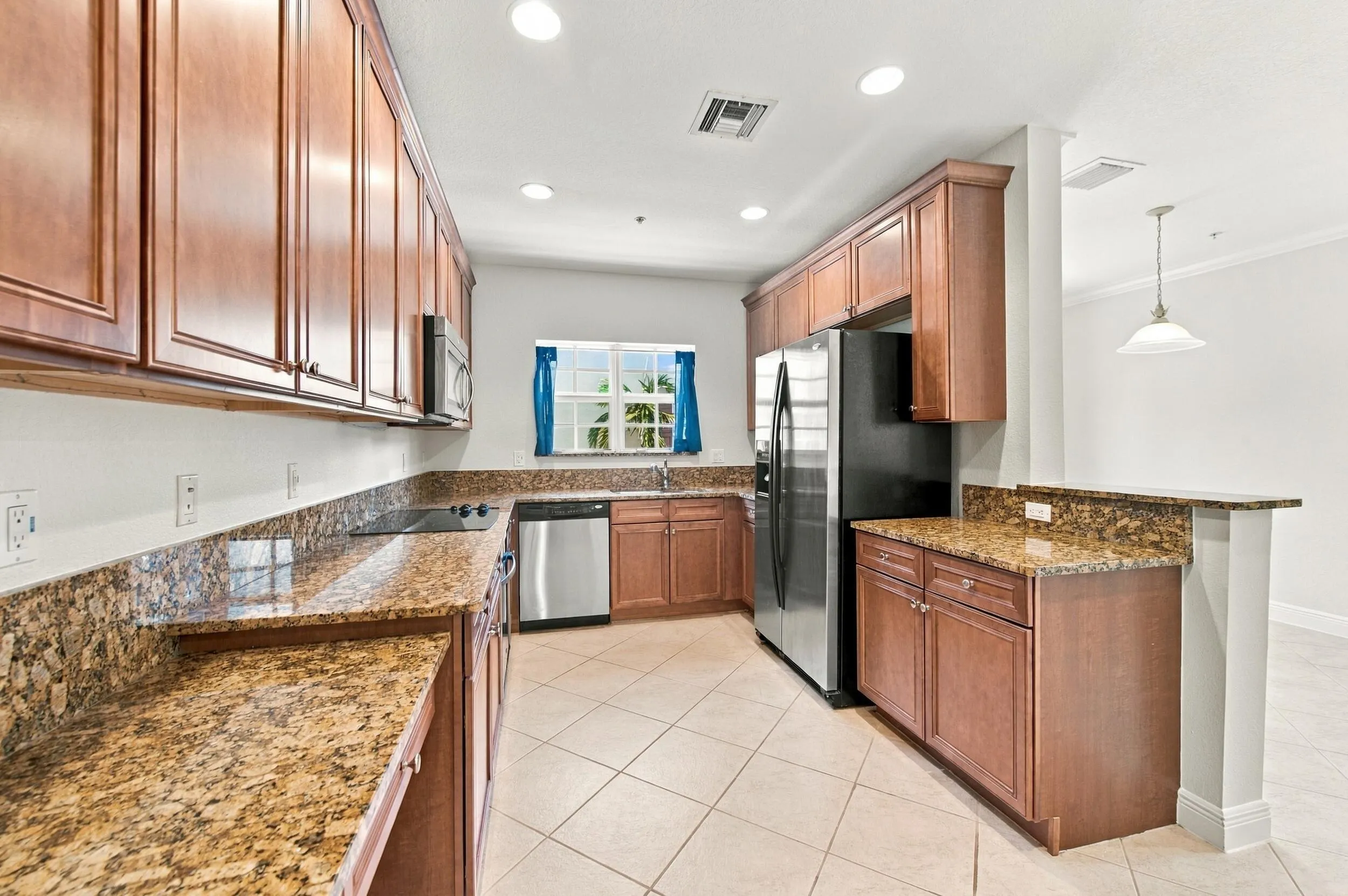 601 S Federal Highway #25