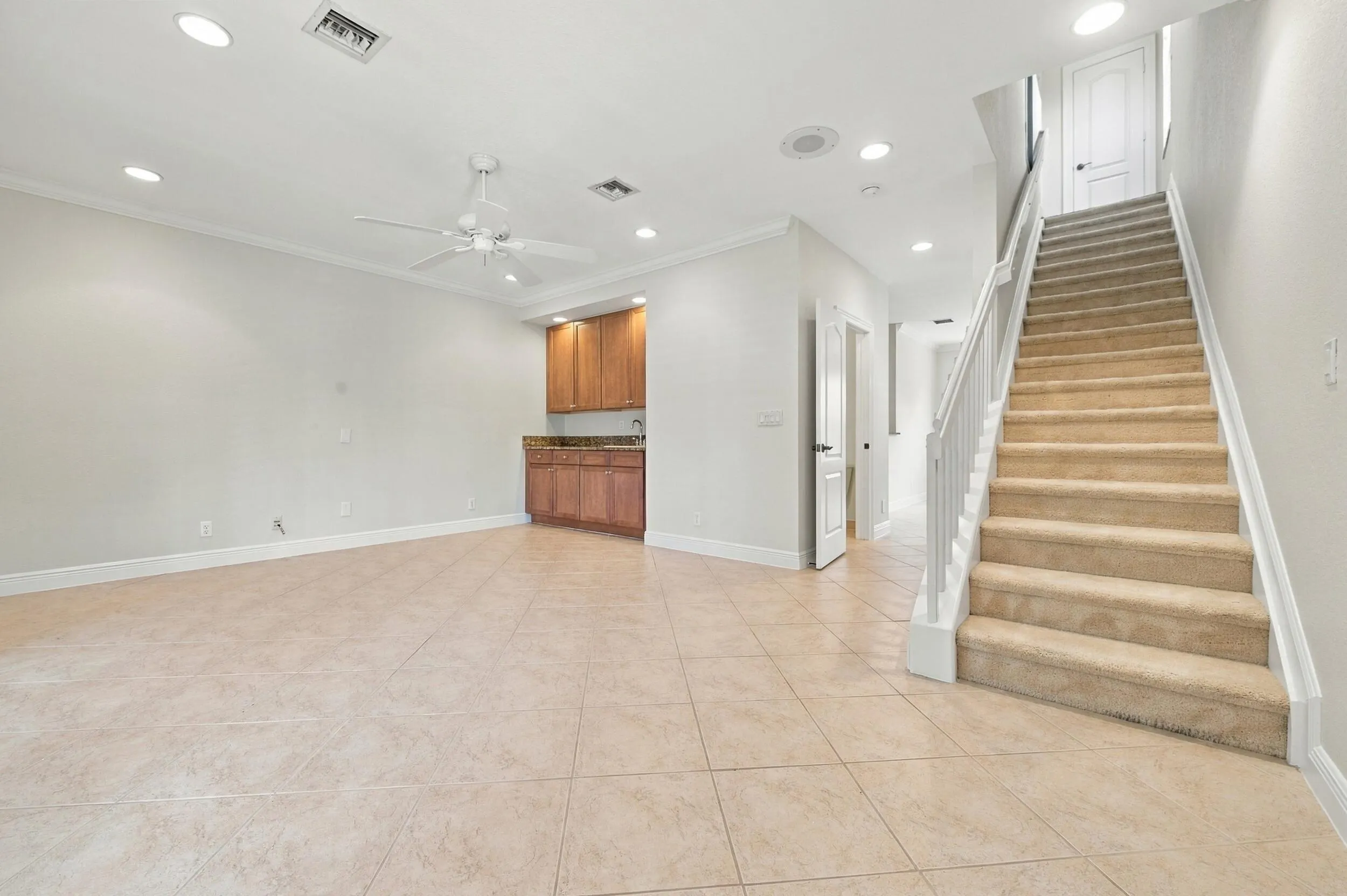 601 S Federal Highway #25