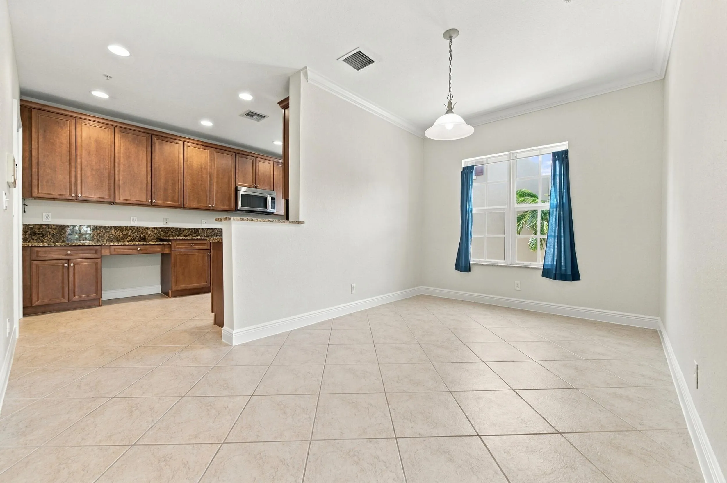 601 S Federal Highway #25