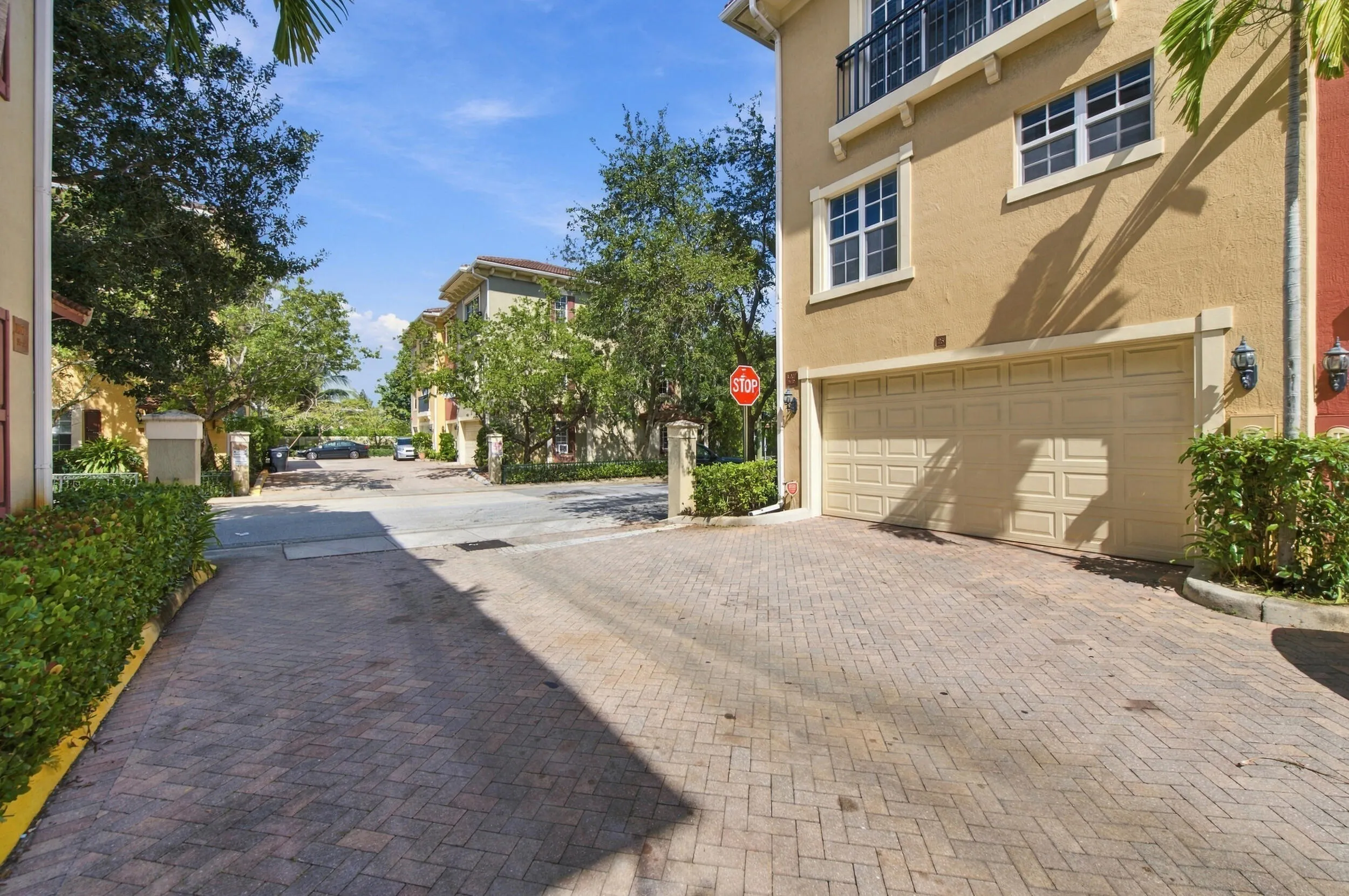 601 S Federal Highway #25