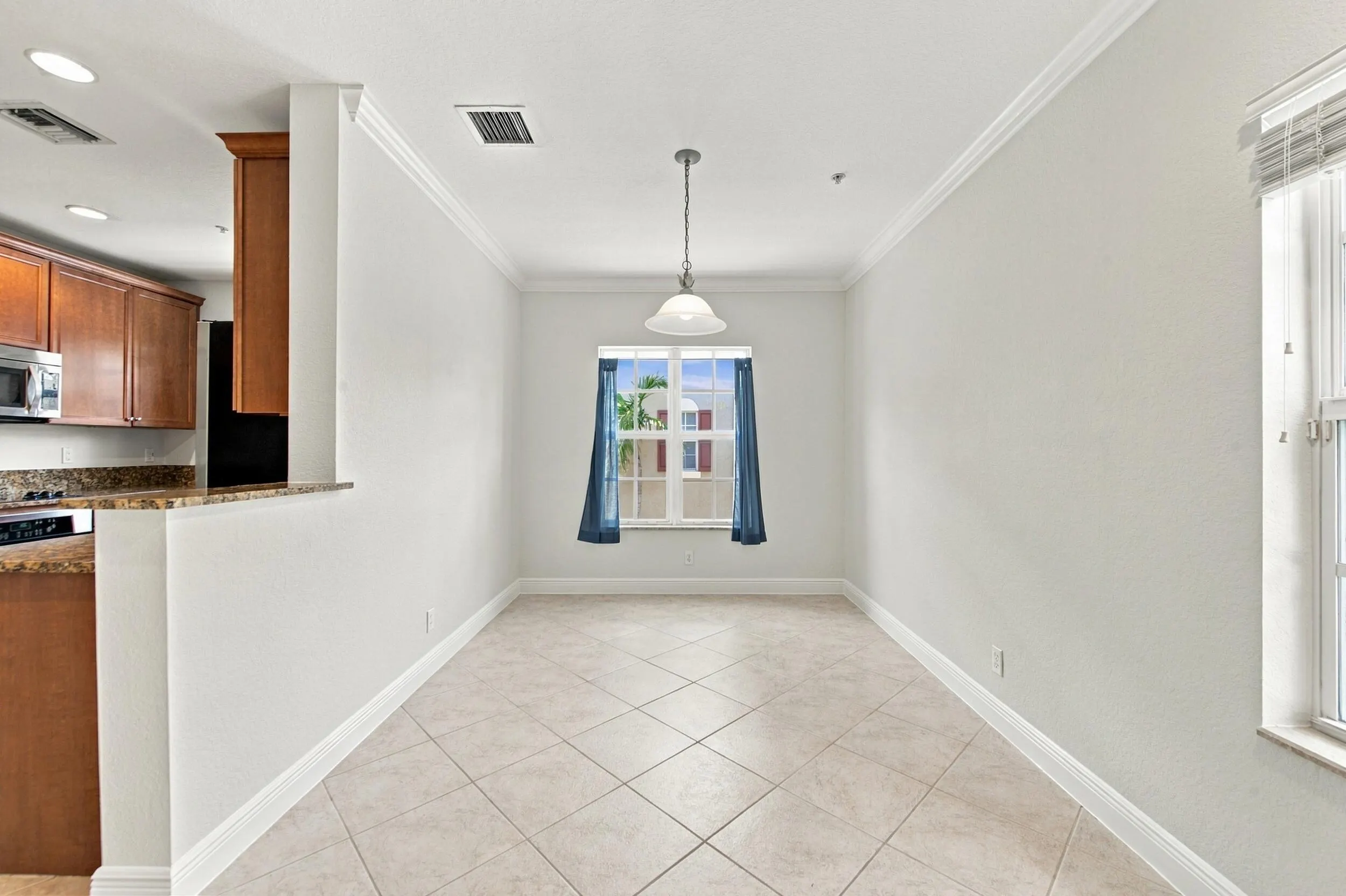 601 S Federal Highway #25
