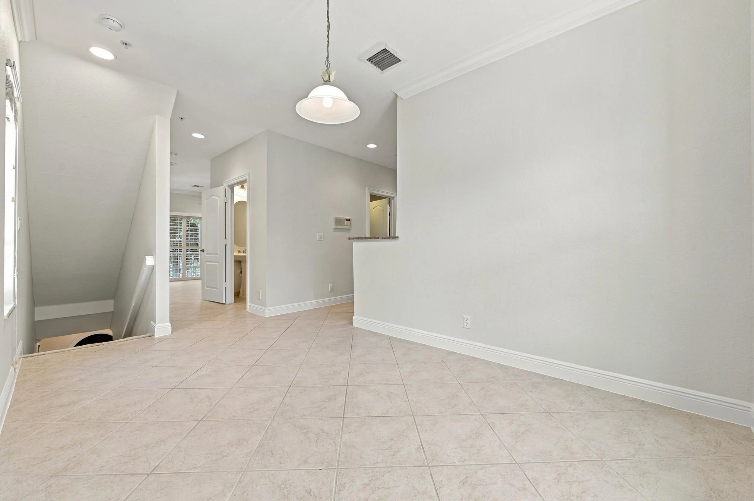 601 S Federal Highway #25