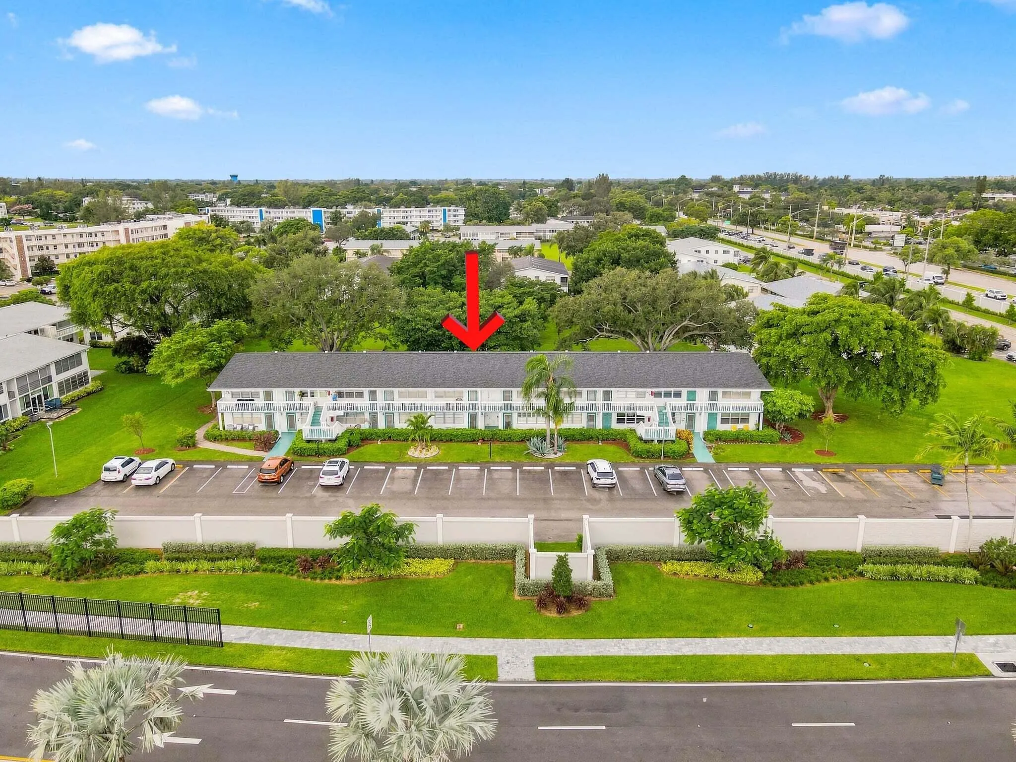 16 WESTBURY A Circle #16
